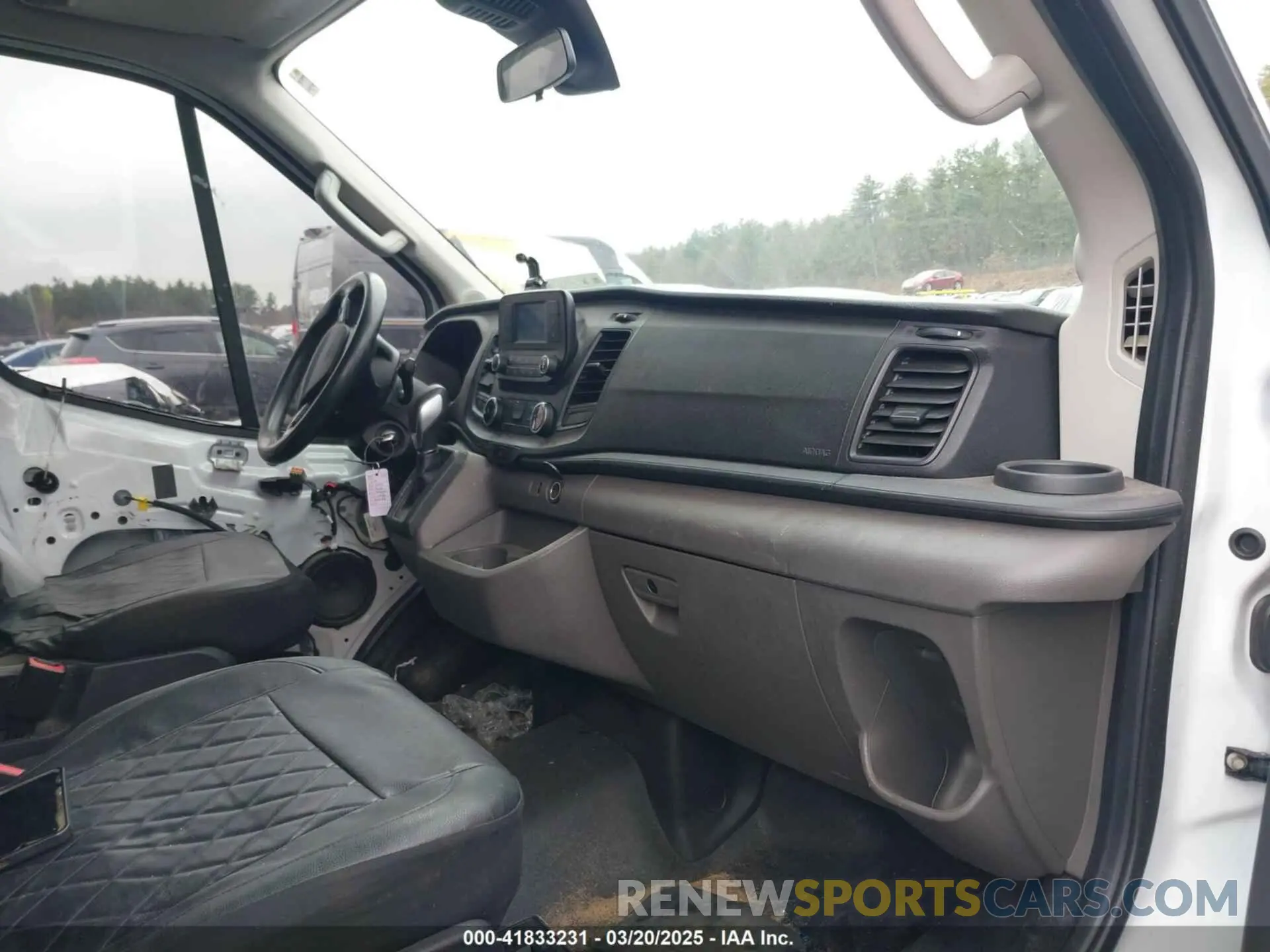 5 Photograph of a damaged car 1FTBR1C82LKA10849 FORD TRANSIT-250 2020