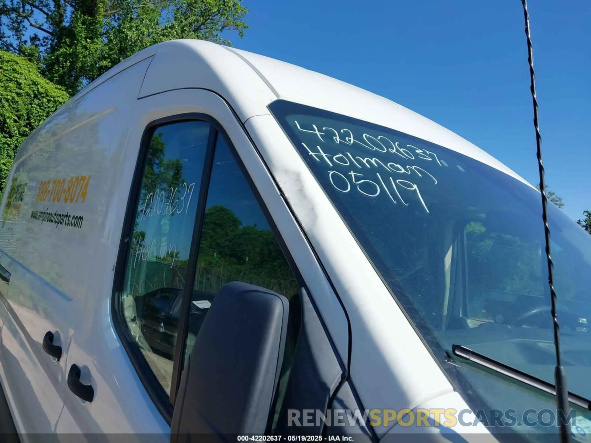 18 Photograph of a damaged car 1FTBR1C84LKA51595 FORD TRANSIT-250 2020
