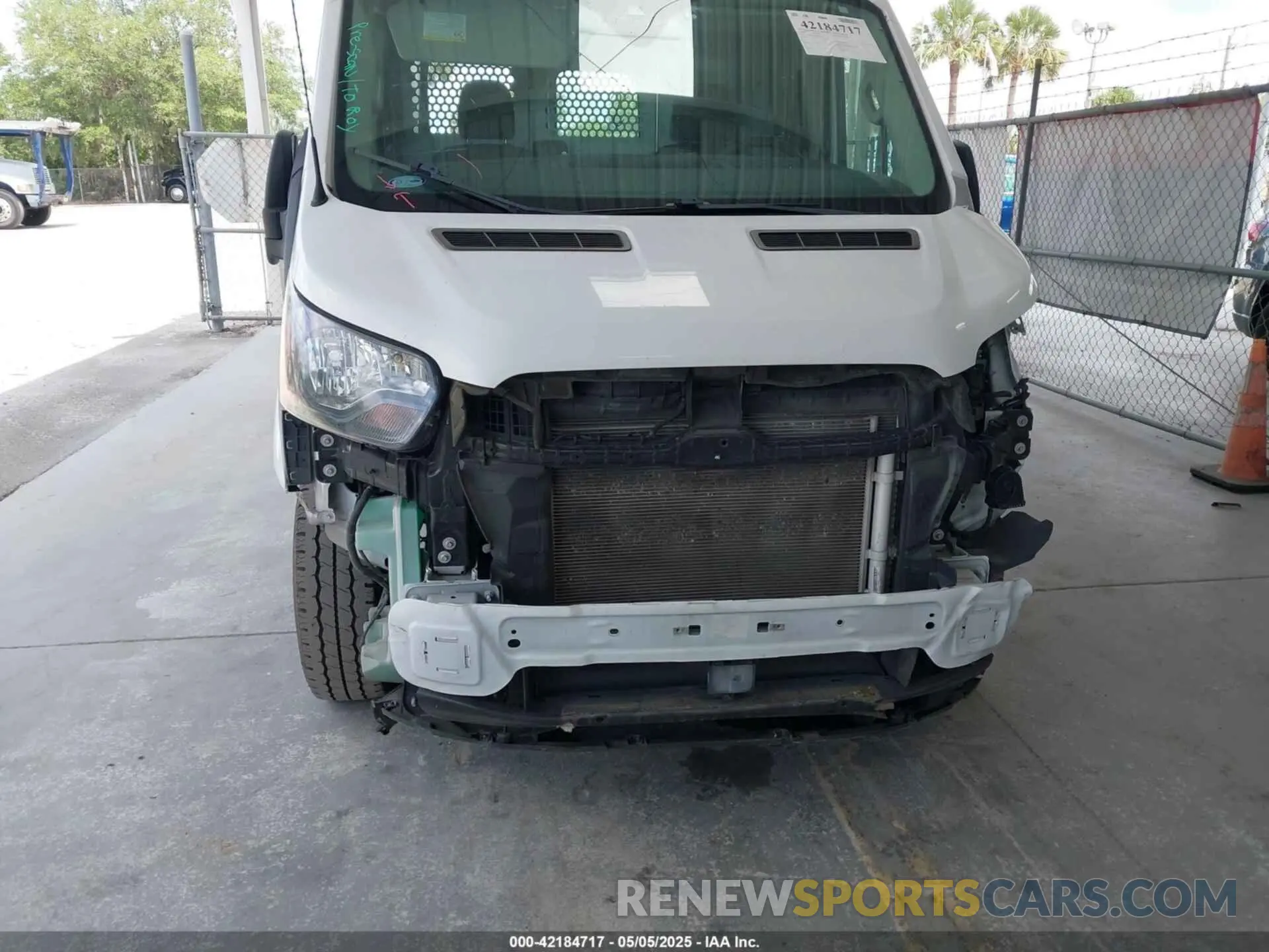 6 Photograph of a damaged car 1FTBR1C87LKA52224 FORD TRANSIT-250 2020