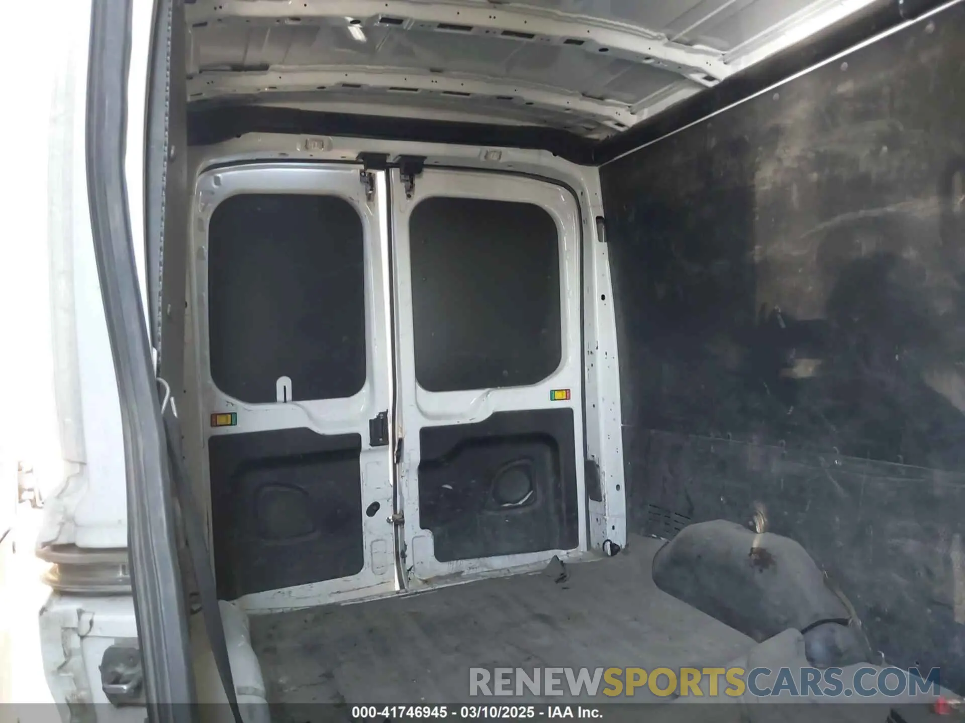 8 Photograph of a damaged car 1FTBR1C88LKB71691 FORD TRANSIT-250 2020
