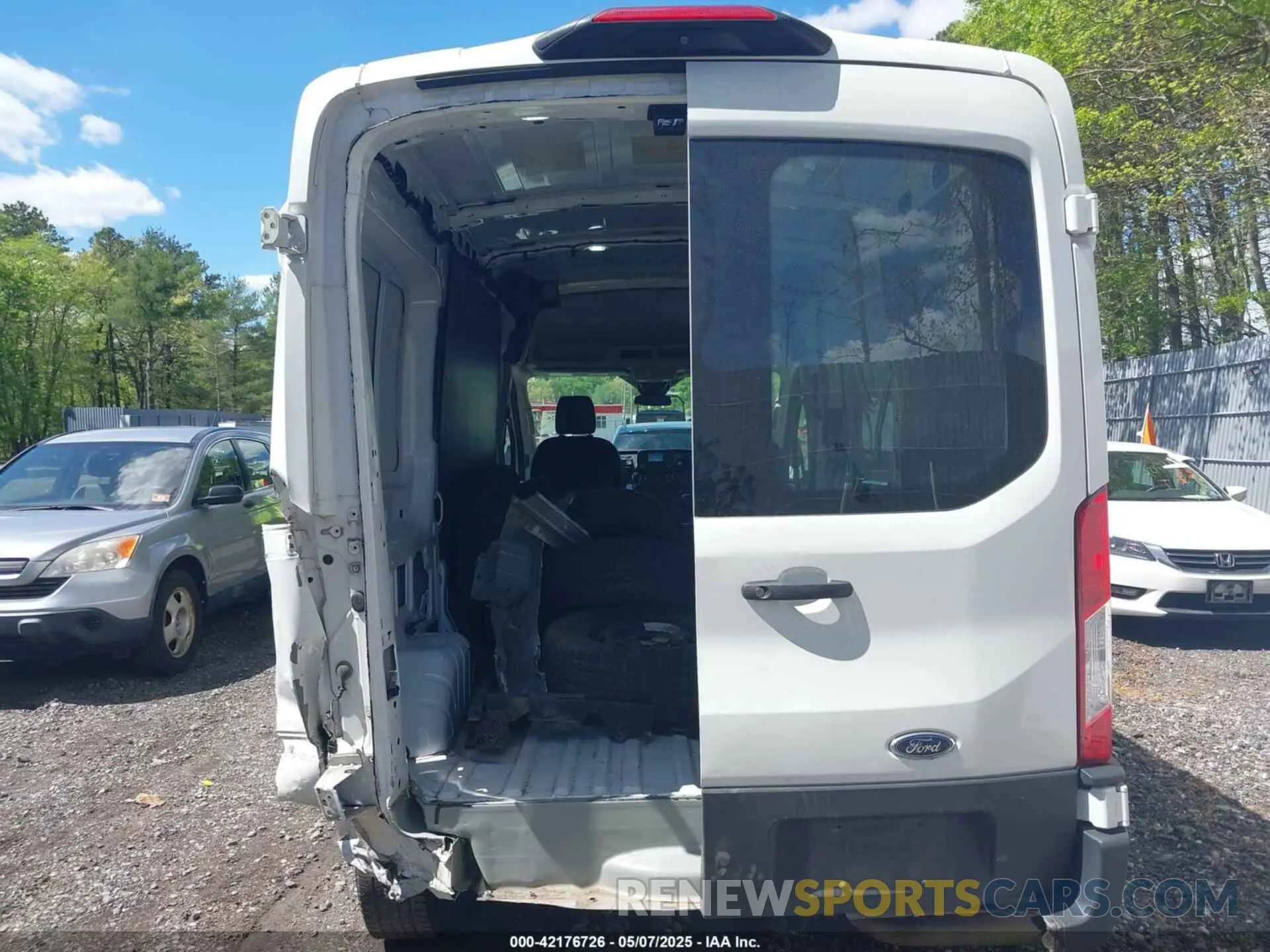 16 Photograph of a damaged car 1FTBR1C8XLKA04894 FORD TRANSIT-250 2020