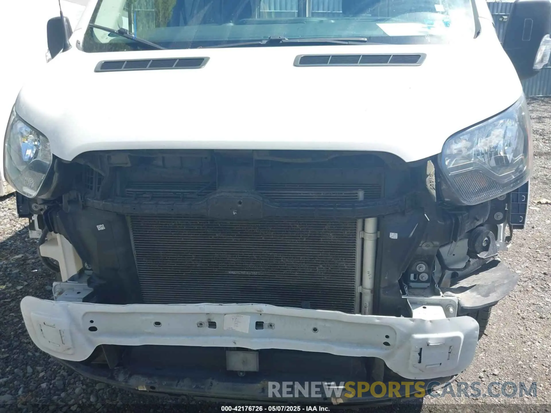6 Photograph of a damaged car 1FTBR1C8XLKA04894 FORD TRANSIT-250 2020