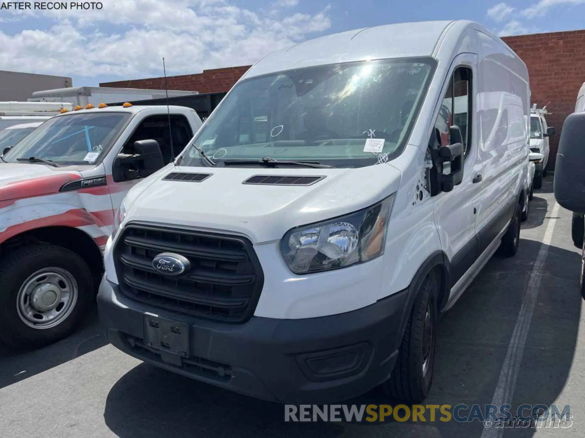 15 Photograph of a damaged car 1FTBR1C8XLKB68209 FORD TRANSIT-250 2020
