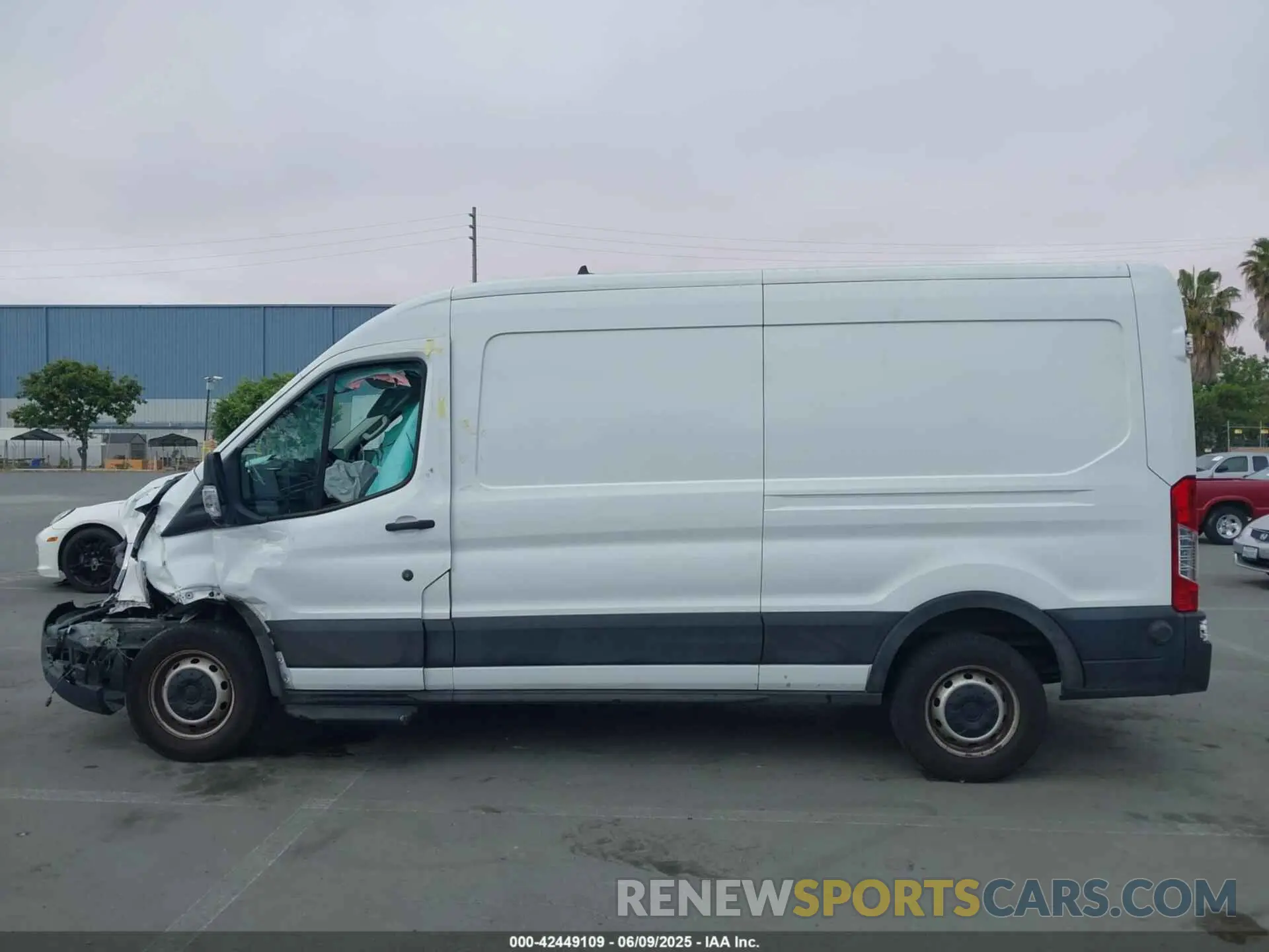 15 Photograph of a damaged car 1FTBR1CG5LKB66925 FORD TRANSIT-250 2020