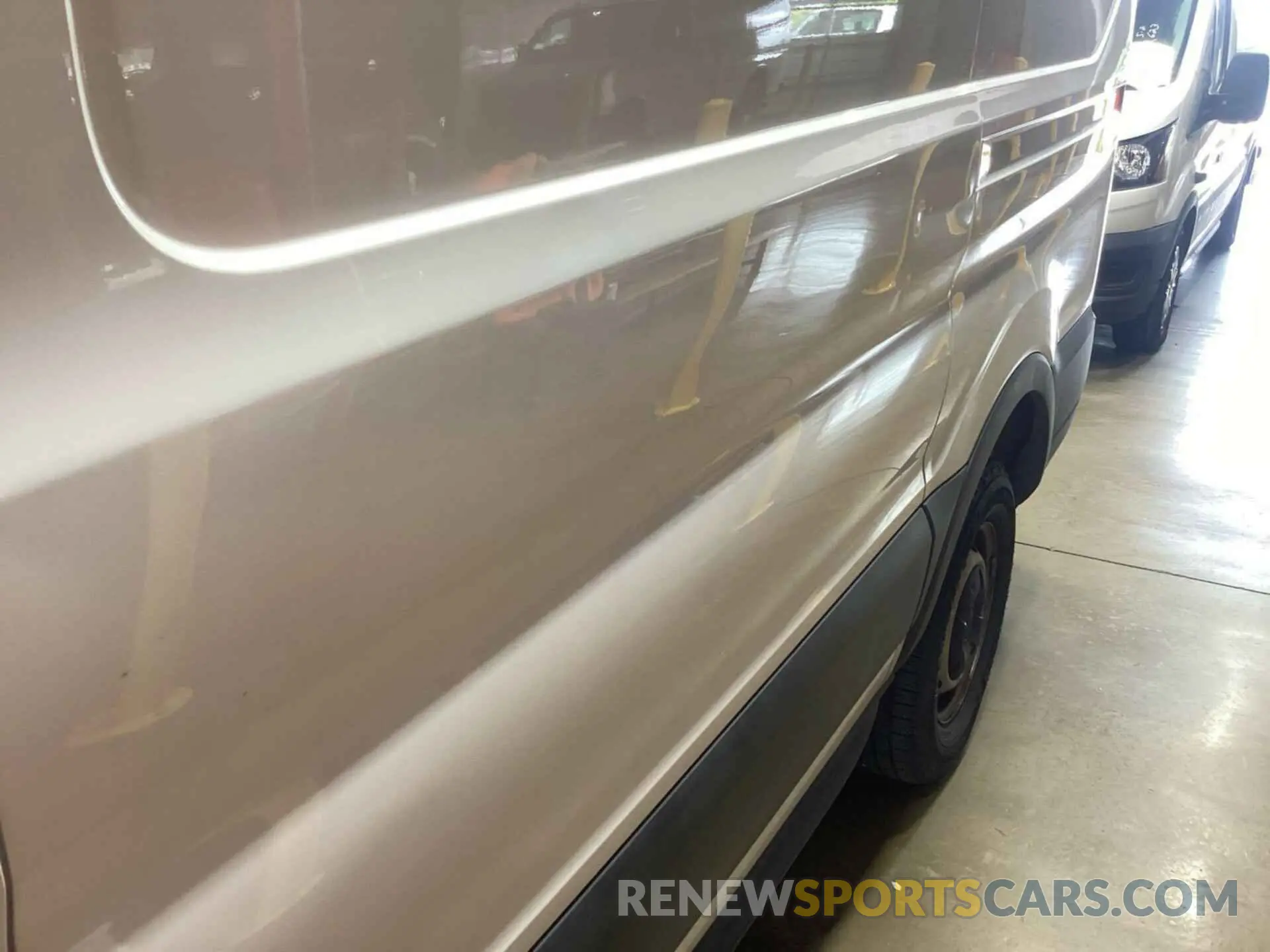 15 Photograph of a damaged car 1FTBR1CG6LKB75357 FORD TRANSIT-250 2020