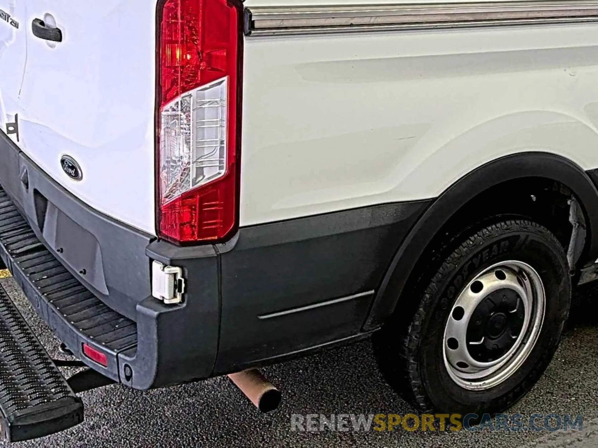 7 Photograph of a damaged car 1FTBR1CG6LKB75357 FORD TRANSIT-250 2020