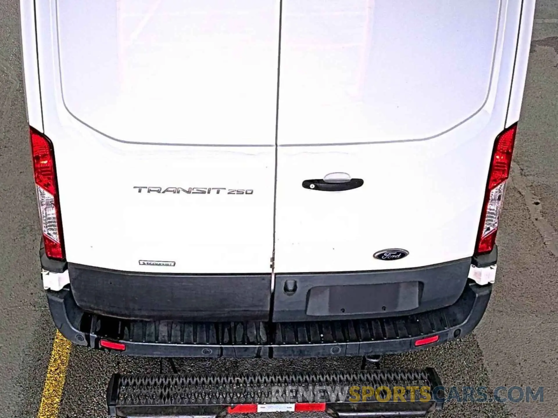 9 Photograph of a damaged car 1FTBR1CG6LKB75357 FORD TRANSIT-250 2020