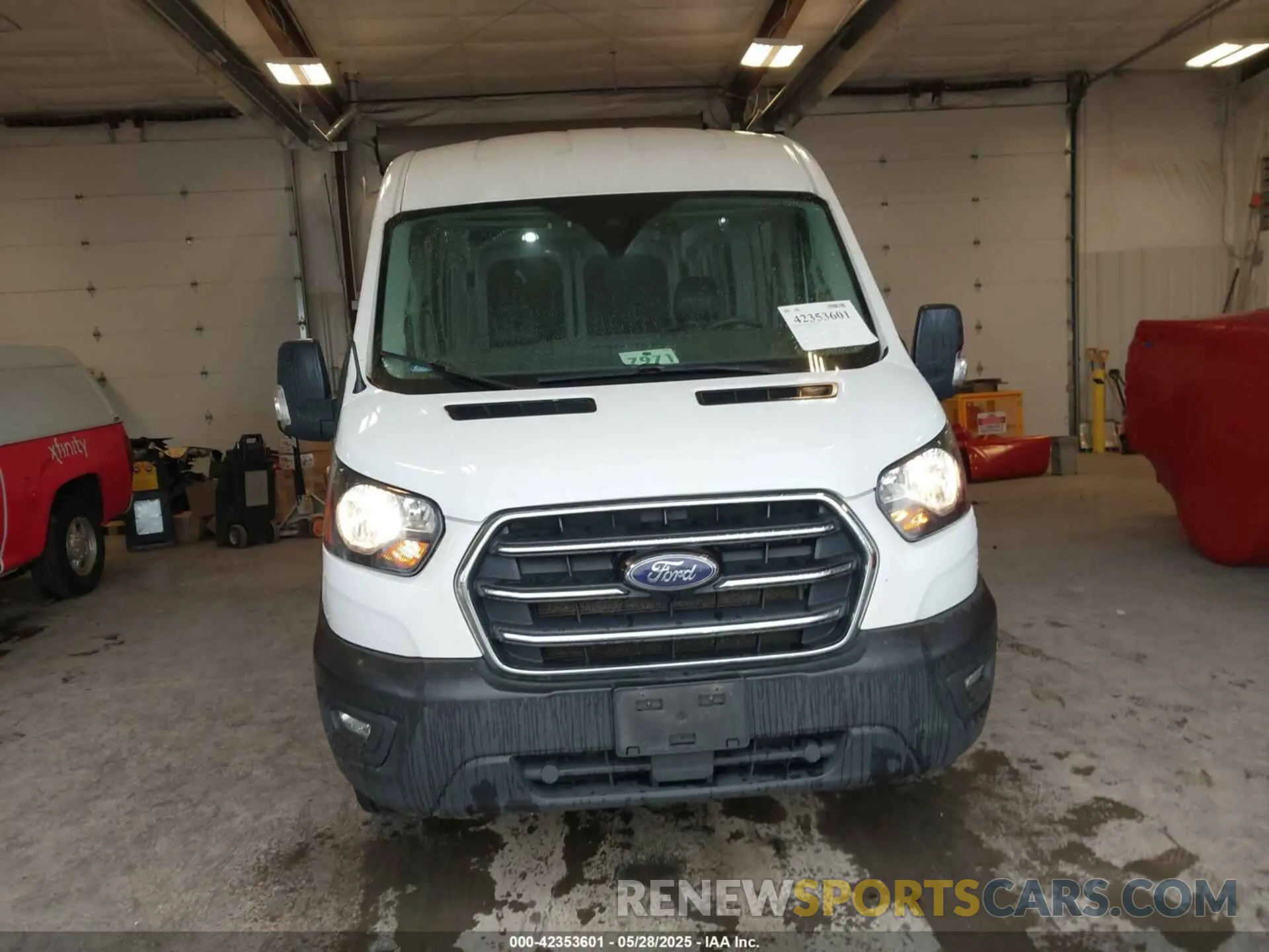 12 Photograph of a damaged car 1FTBR1CG7LKB35143 FORD TRANSIT-250 2020