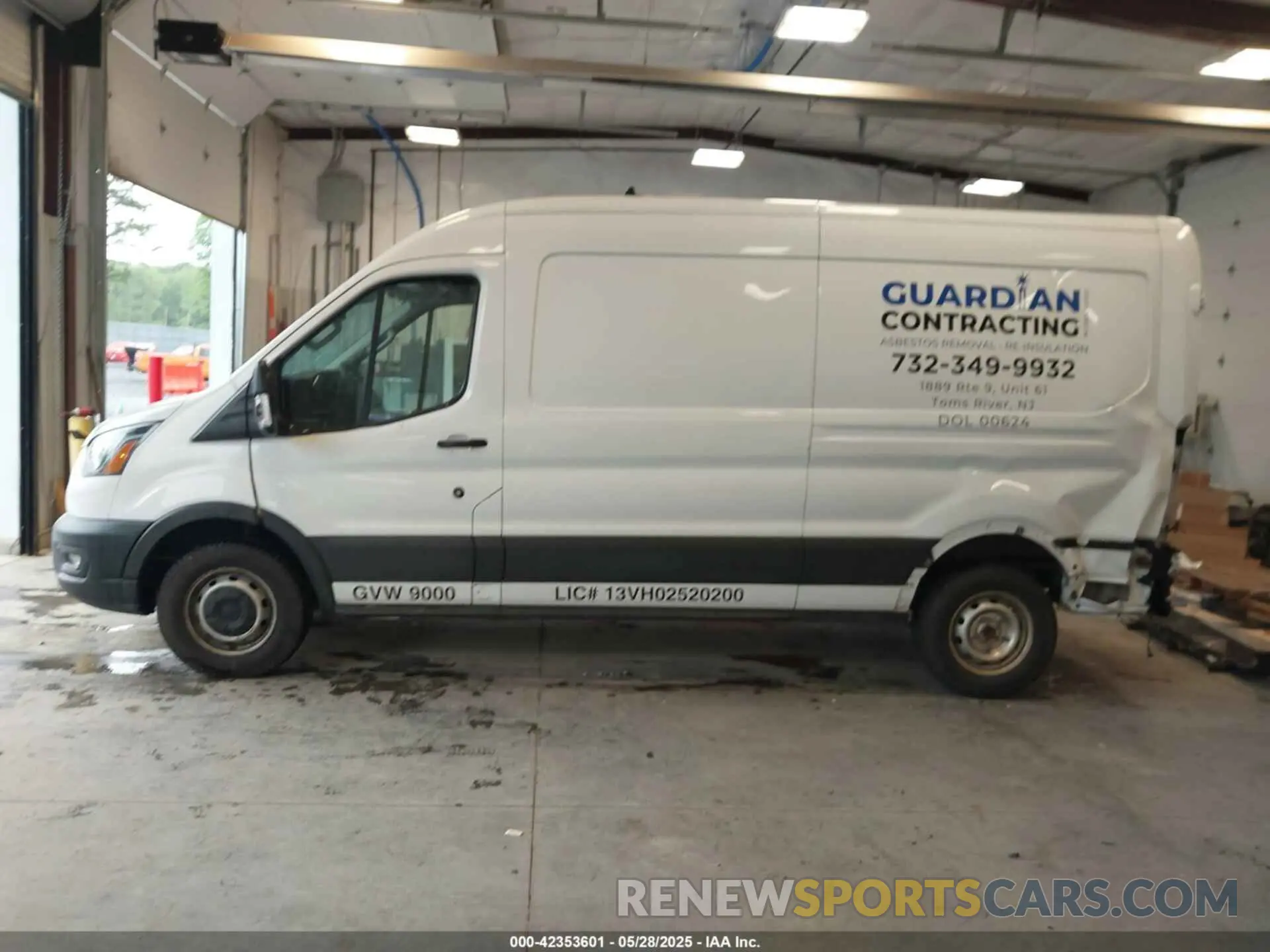 14 Photograph of a damaged car 1FTBR1CG7LKB35143 FORD TRANSIT-250 2020