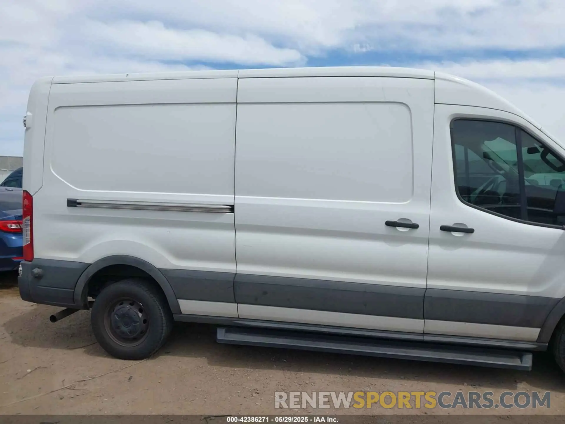 13 Photograph of a damaged car 1FTBR1CG8LKA69072 FORD TRANSIT-250 2020