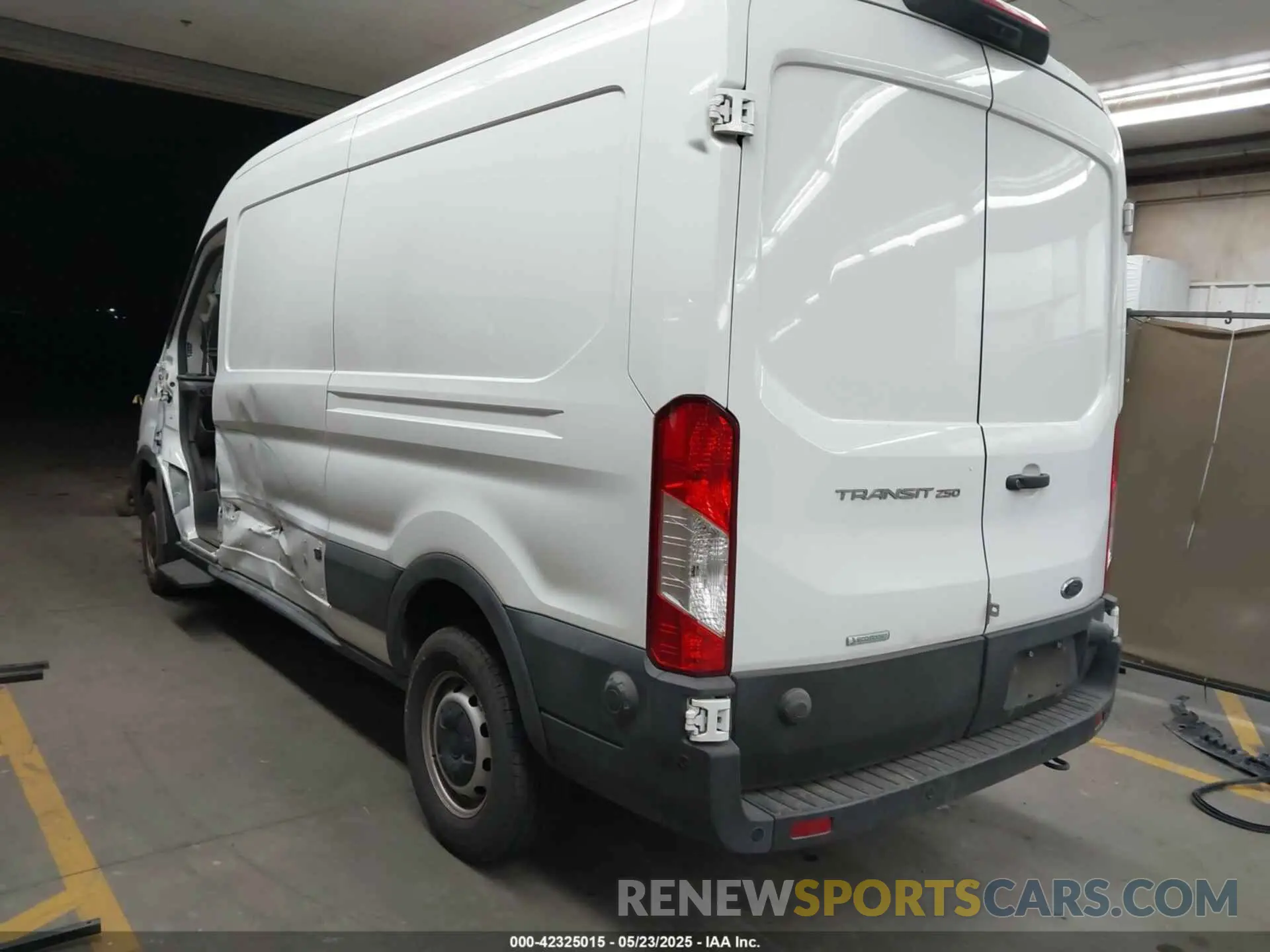 3 Photograph of a damaged car 1FTBR1CG8LKB66921 FORD TRANSIT-250 2020