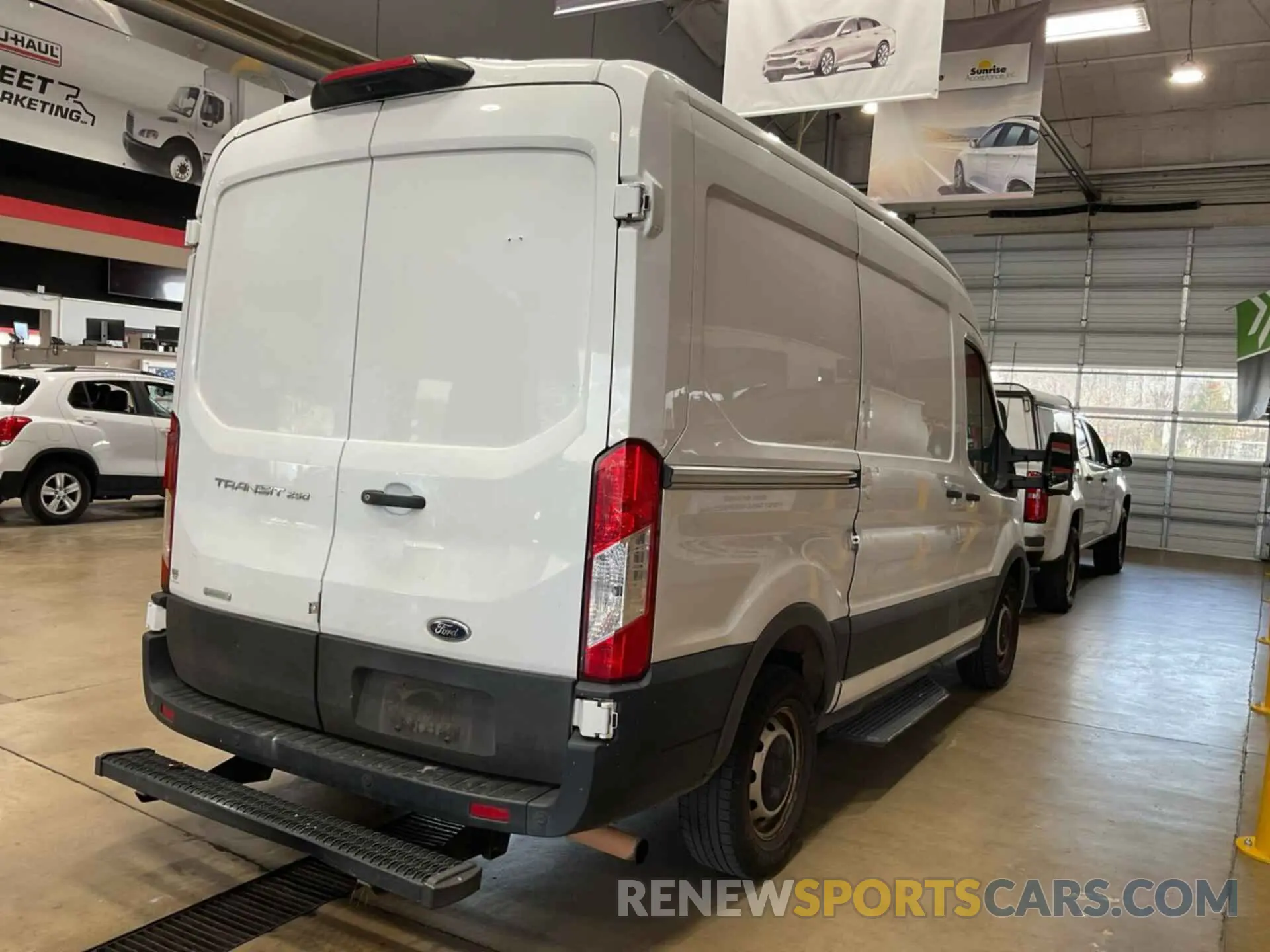 14 Photograph of a damaged car 1FTBR1CG8LKB75358 FORD TRANSIT-250 2020