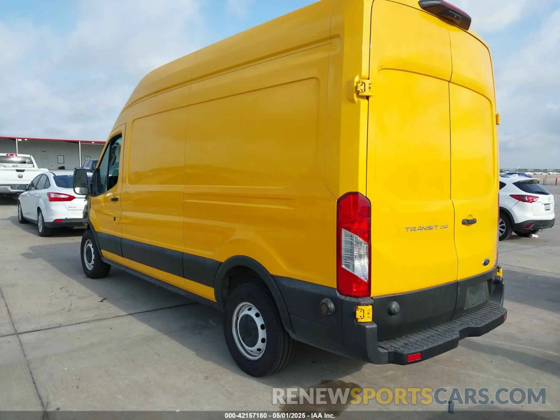 3 Photograph of a damaged car 1FTBR1X81LKA56814 FORD TRANSIT-250 2020