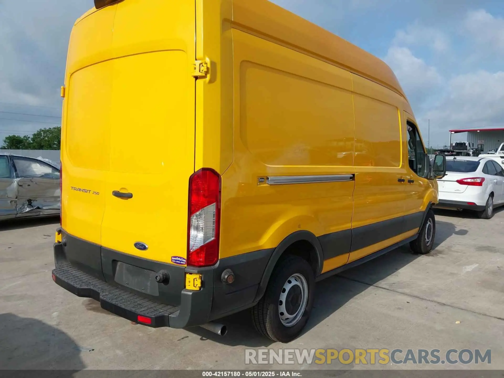 4 Photograph of a damaged car 1FTBR1X81LKA56814 FORD TRANSIT-250 2020