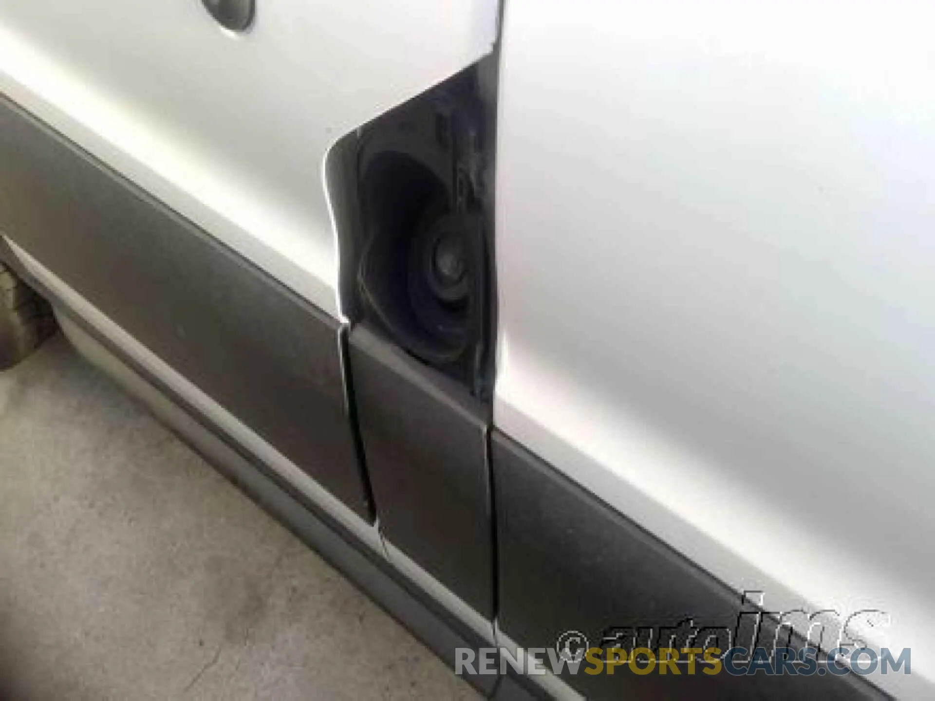 17 Photograph of a damaged car 1FTBR1X87LKB24582 FORD TRANSIT-250 2020