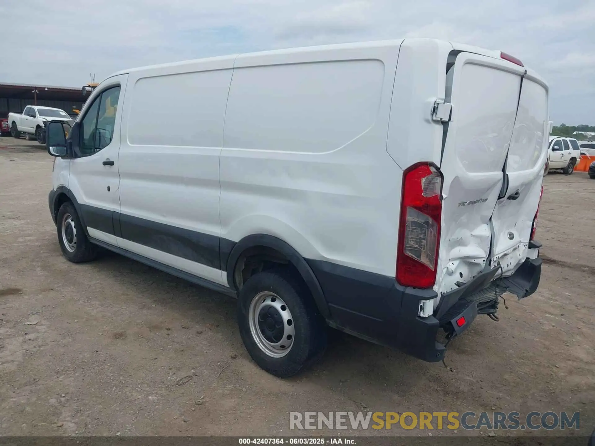 3 Photograph of a damaged car 1FTBR1Y81LKB54322 FORD TRANSIT-250 2020