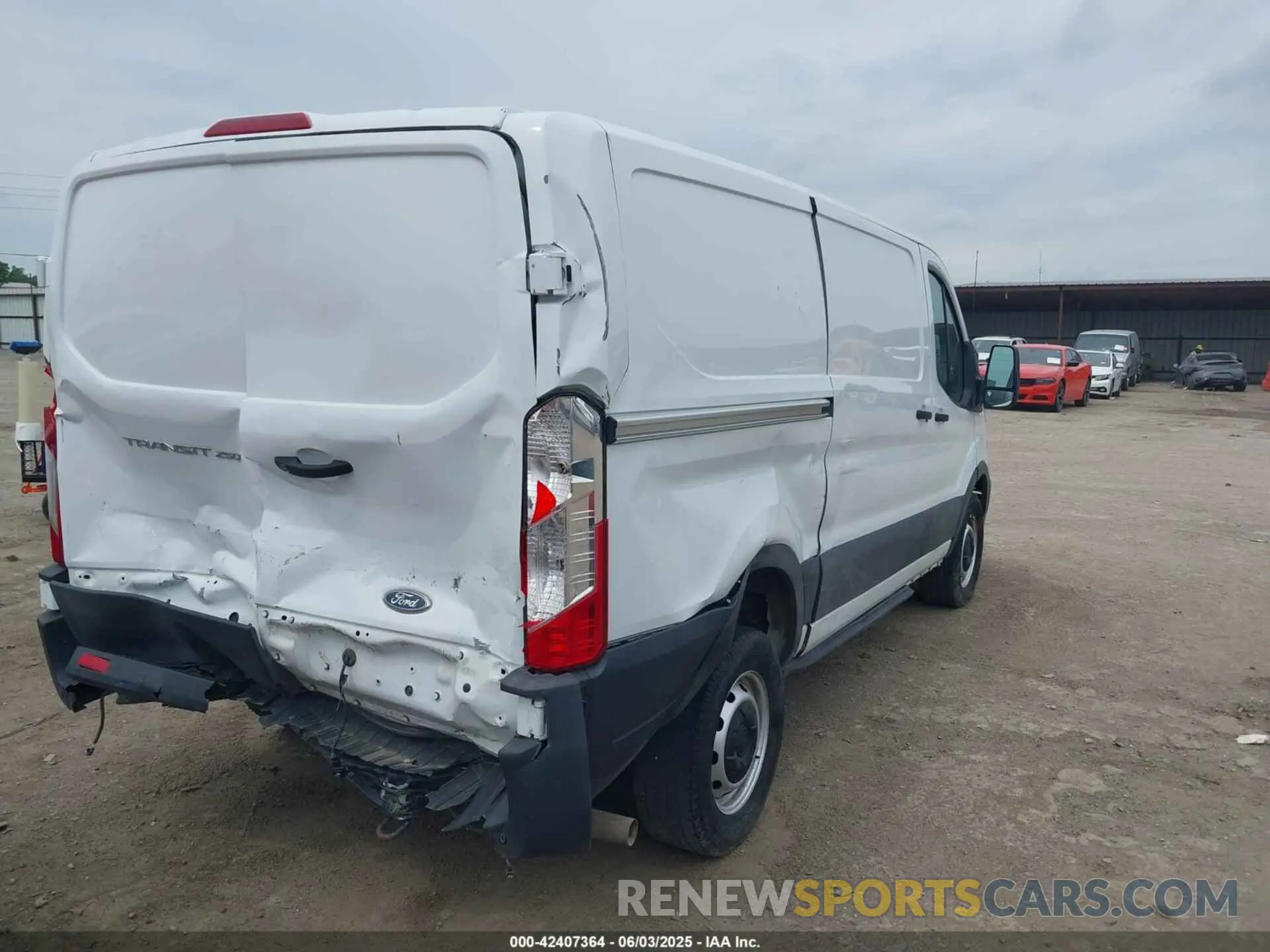 4 Photograph of a damaged car 1FTBR1Y81LKB54322 FORD TRANSIT-250 2020