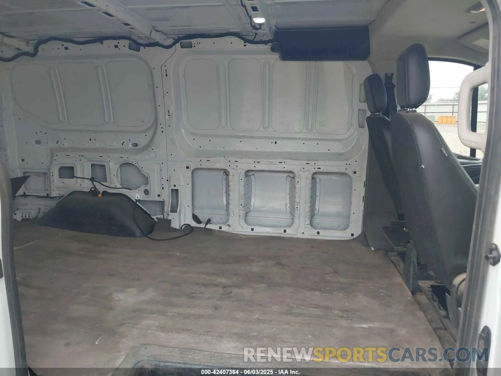 8 Photograph of a damaged car 1FTBR1Y81LKB54322 FORD TRANSIT-250 2020