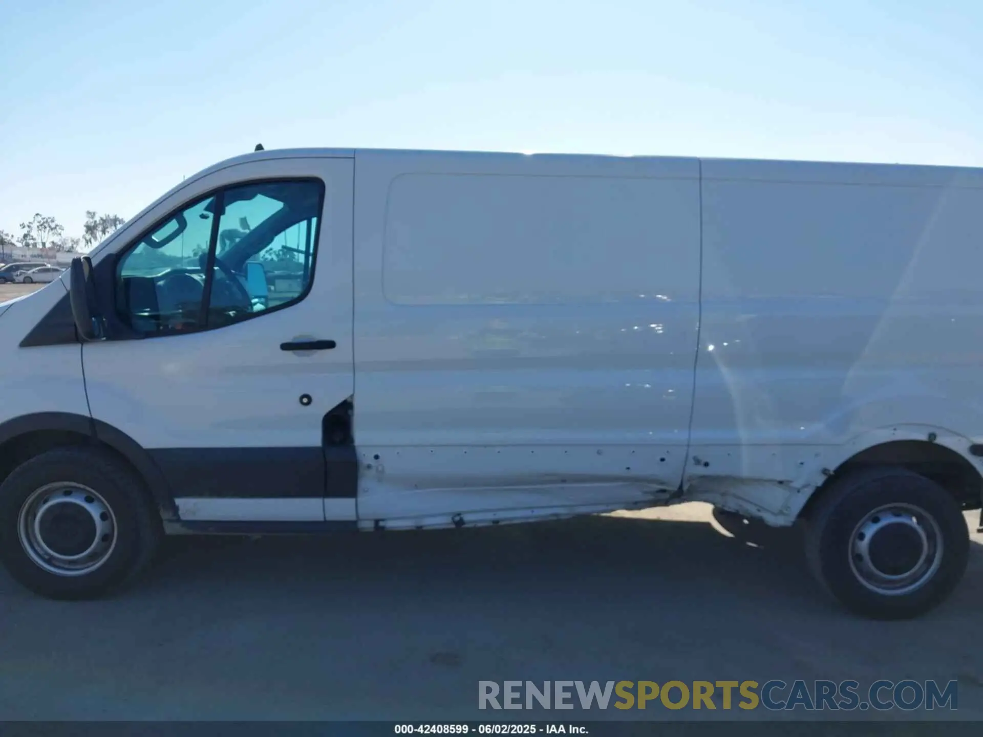 14 Photograph of a damaged car 1FTBR1Y83LKA67103 FORD TRANSIT-250 2020
