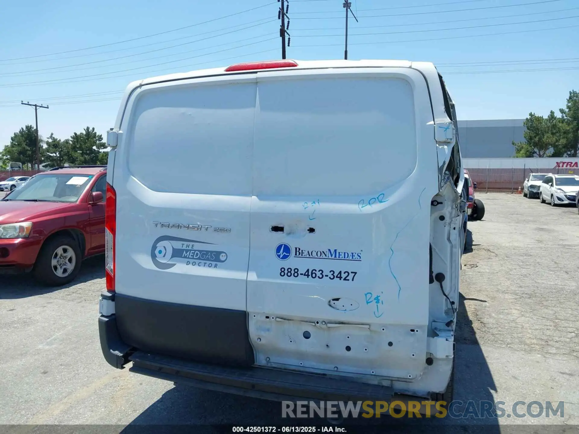 17 Photograph of a damaged car 1FTBR1Y84LKB37403 FORD TRANSIT-250 2020