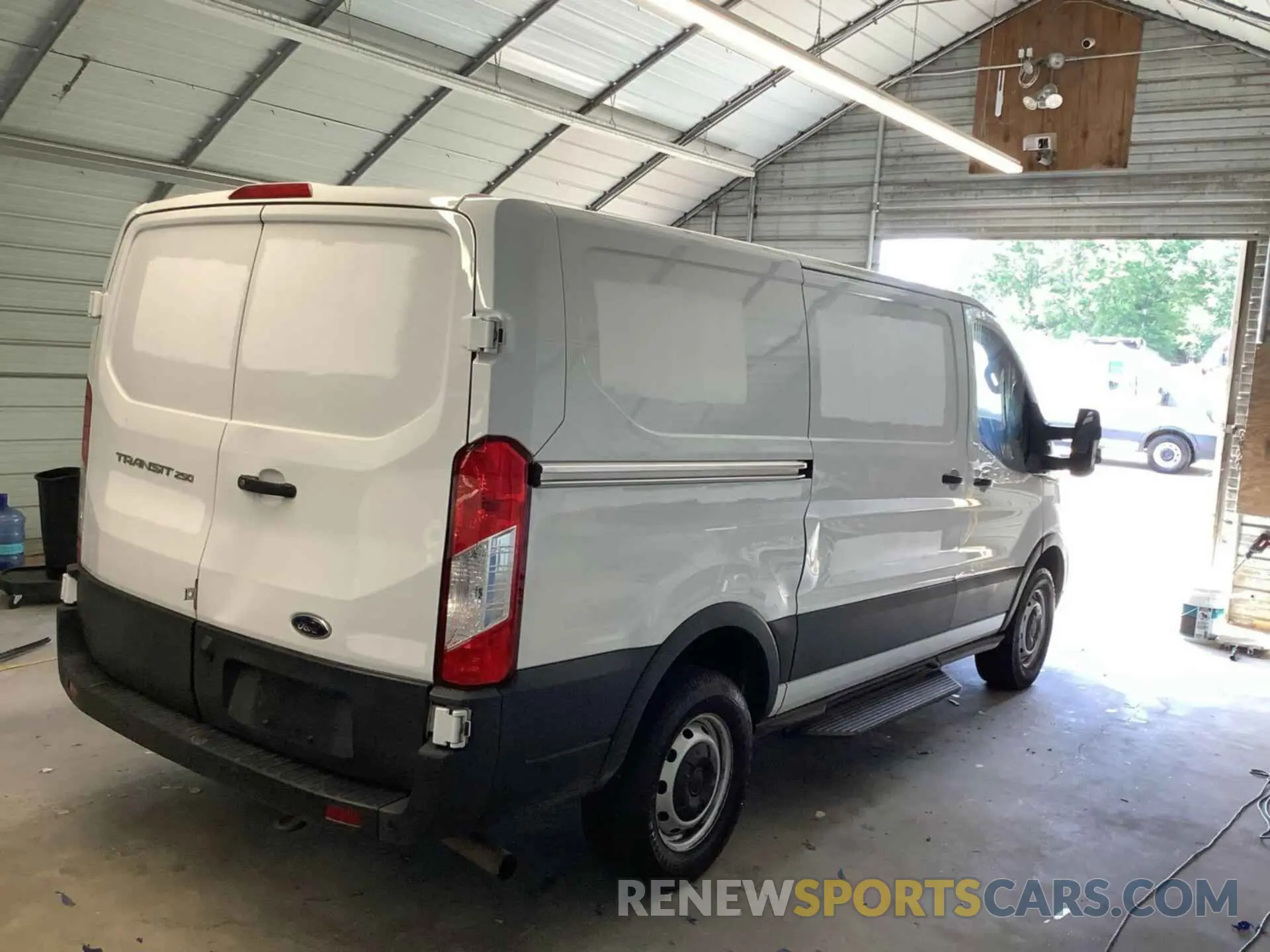 20 Photograph of a damaged car 1FTBR1Y85LKB76565 FORD TRANSIT-250 2020