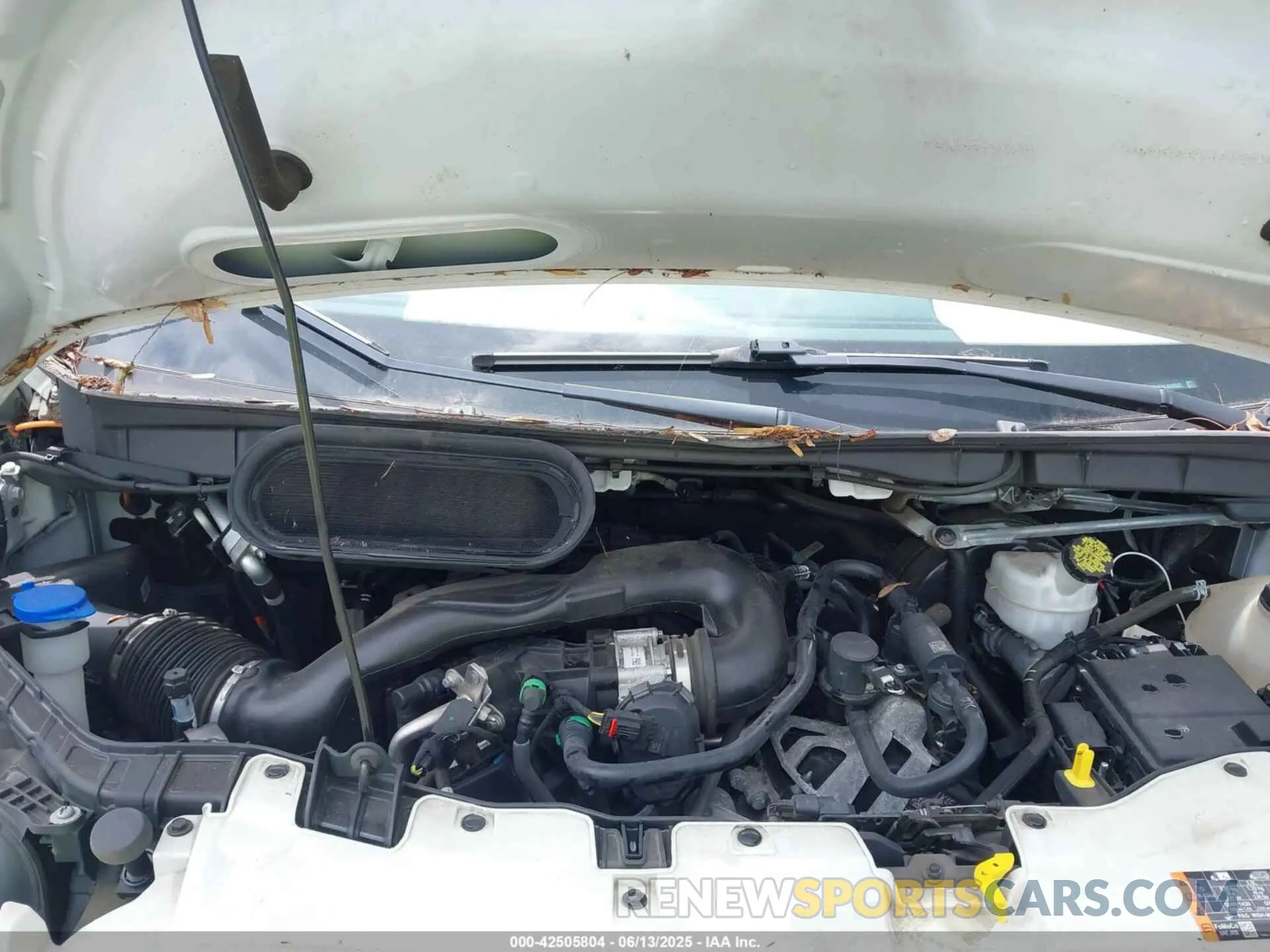 10 Photograph of a damaged car 1FTBR1Y86LKA35522 FORD TRANSIT-250 2020