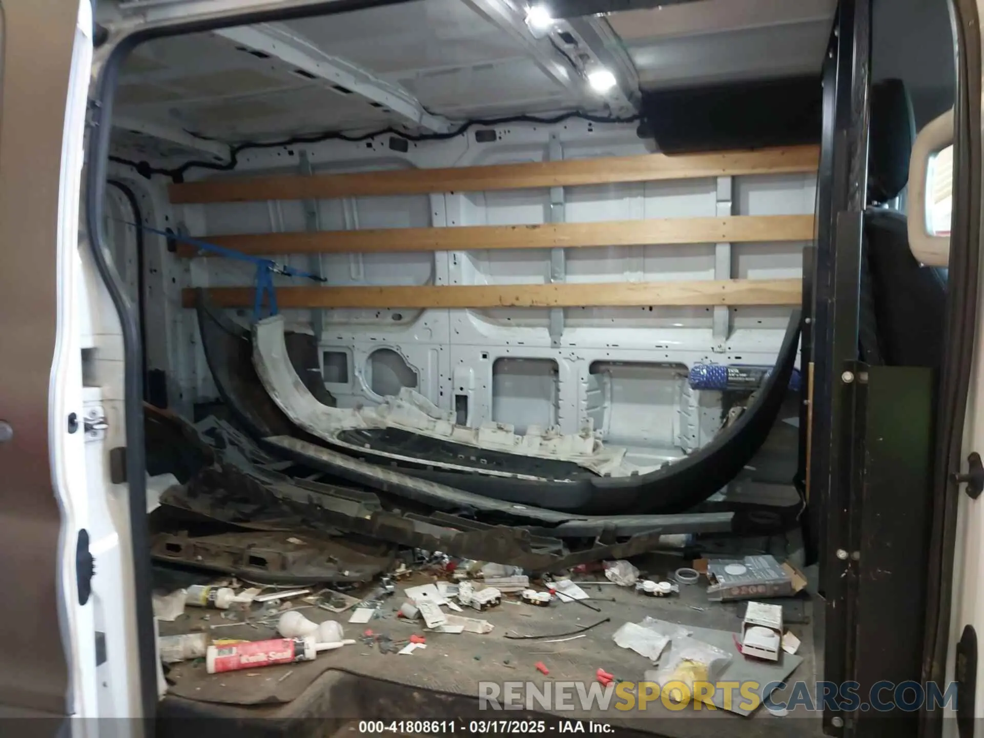 8 Photograph of a damaged car 1FTBR1Y87LKA77794 FORD TRANSIT-250 2020