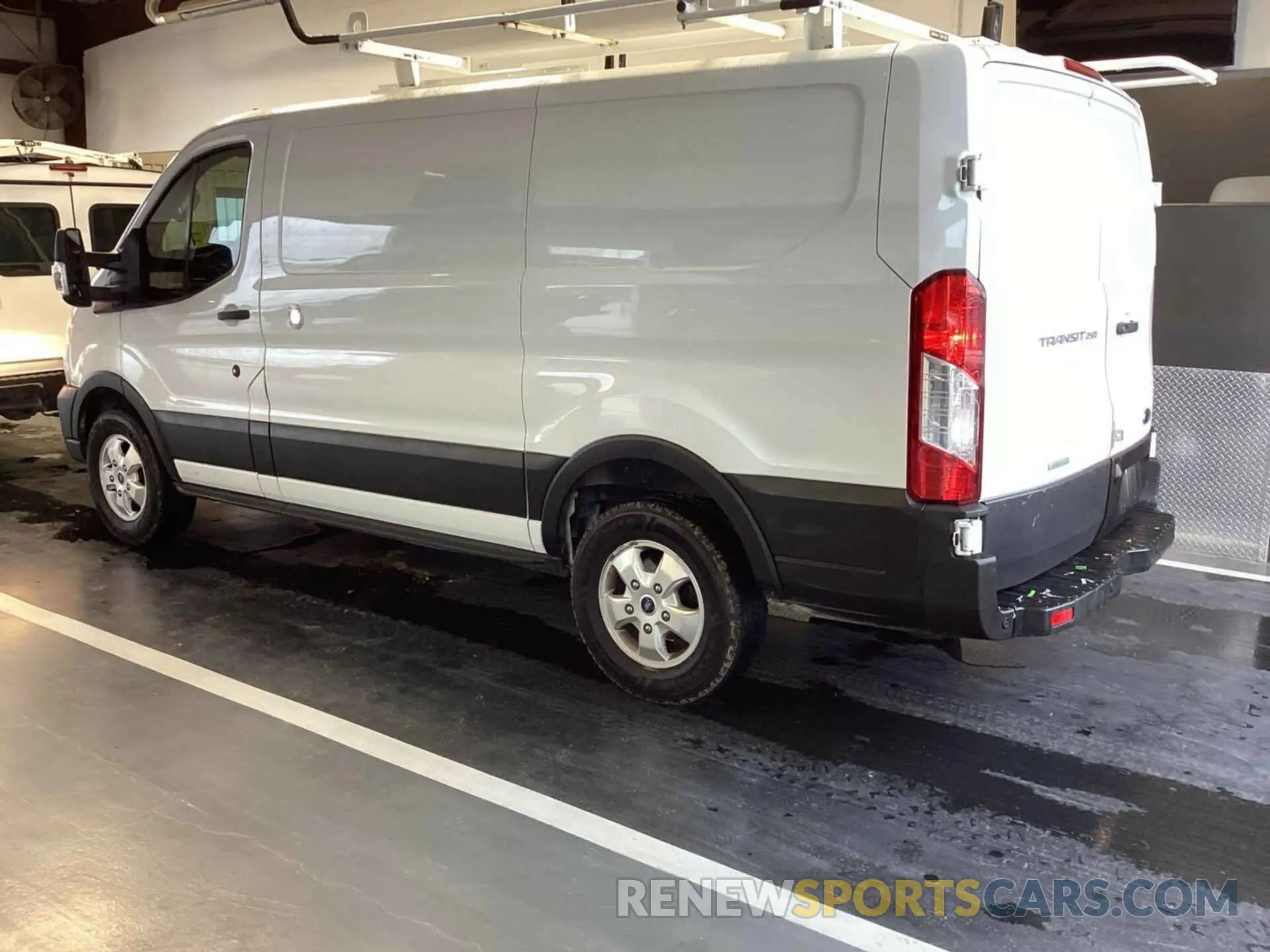 22 Photograph of a damaged car 1FTBR1YG3LKA32438 FORD TRANSIT-250 2020