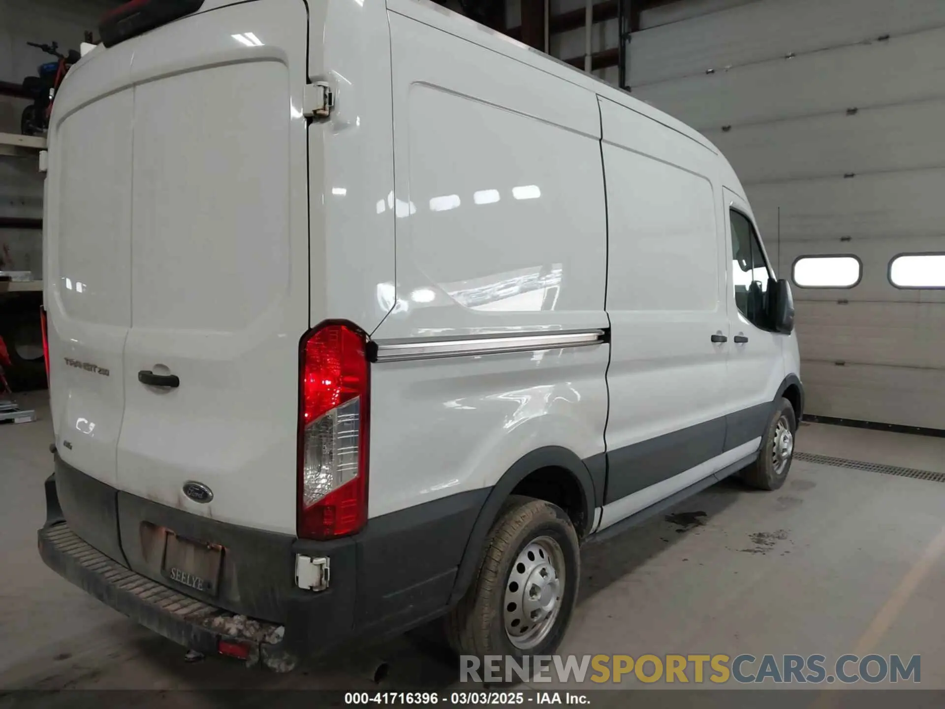 4 Photograph of a damaged car 1FTBR2C84LKA08946 FORD TRANSIT-250 2020