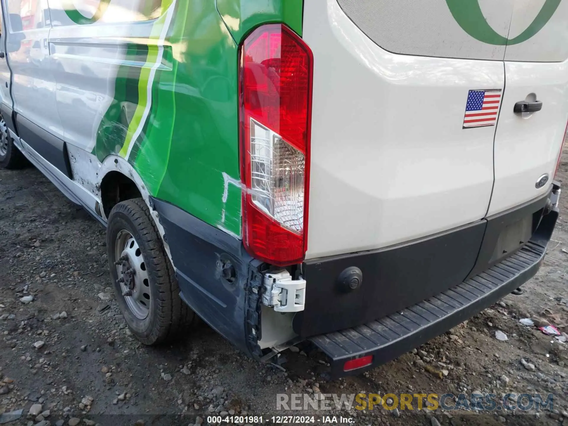 18 Photograph of a damaged car 1FTBR2C87LKA34635 FORD TRANSIT-250 2020