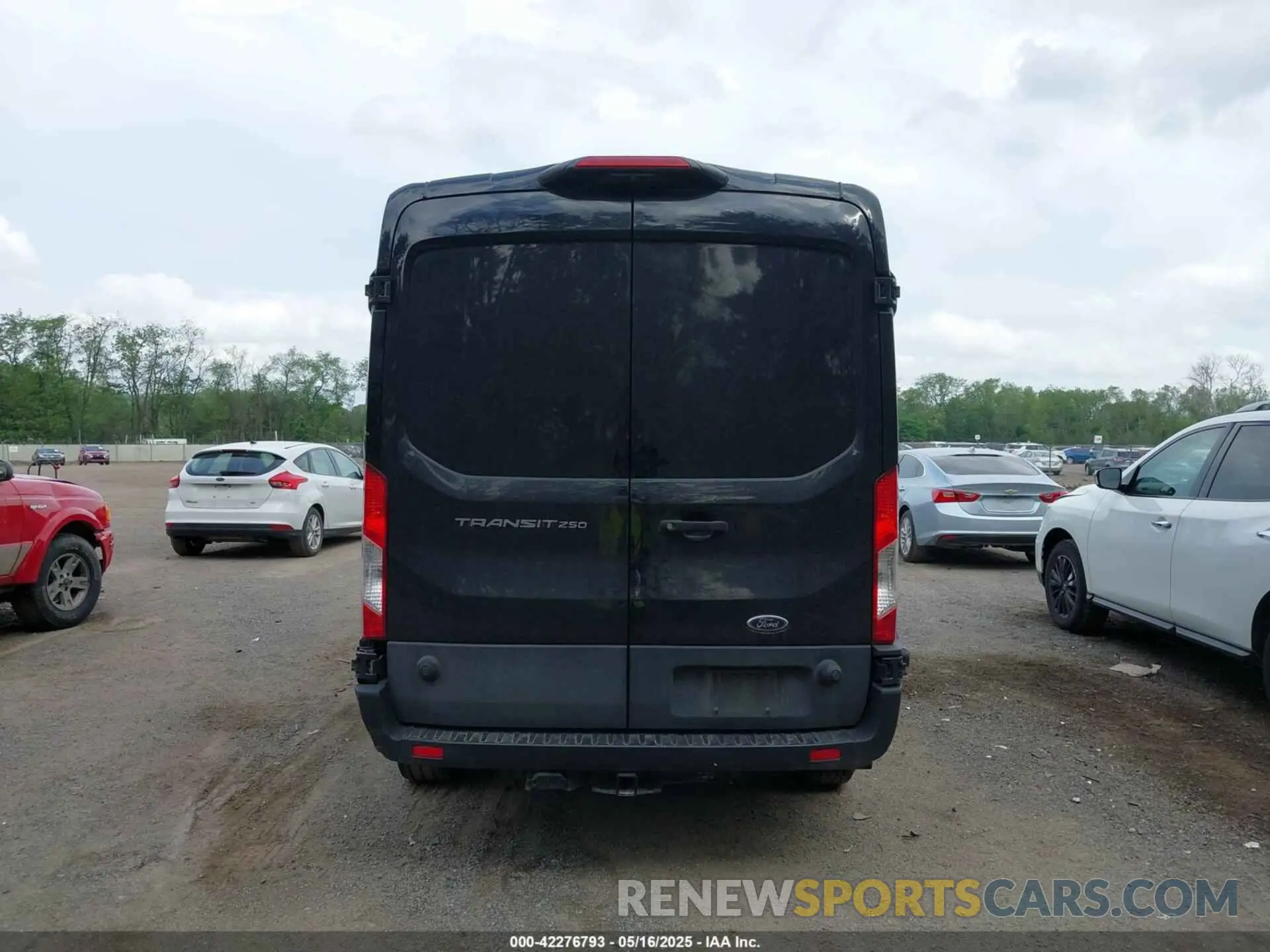 16 Photograph of a damaged car 1FTBR2C8XLKA81092 FORD TRANSIT-250 2020