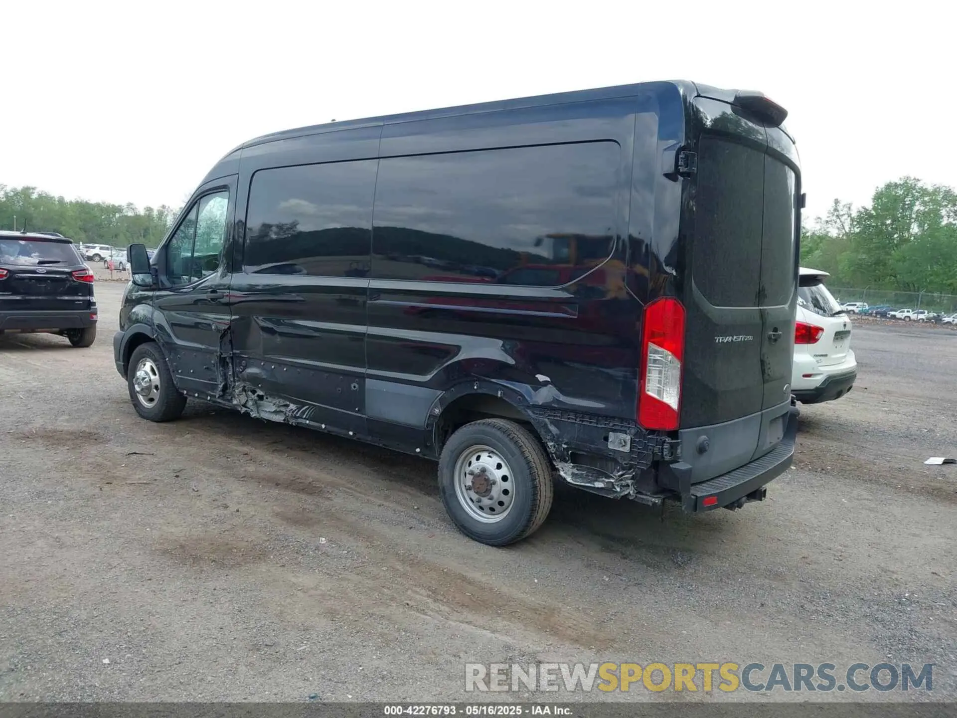 3 Photograph of a damaged car 1FTBR2C8XLKA81092 FORD TRANSIT-250 2020