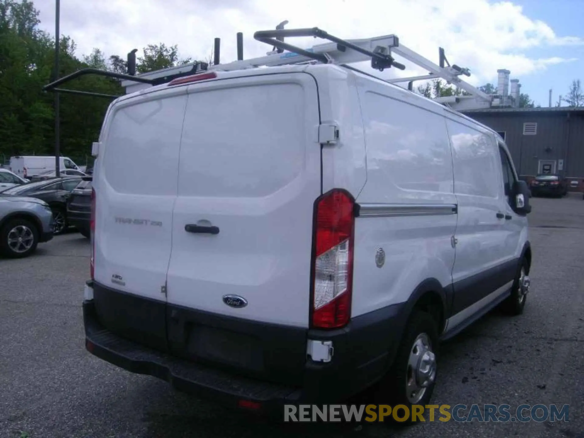 9 Photograph of a damaged car 1FTBR2YG4LKA32423 FORD TRANSIT-250 2020