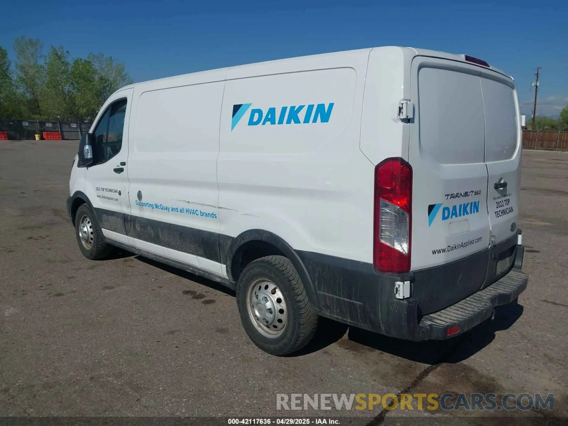 3 Photograph of a damaged car 1FTBR2YGXLKB09134 FORD TRANSIT-250 2020