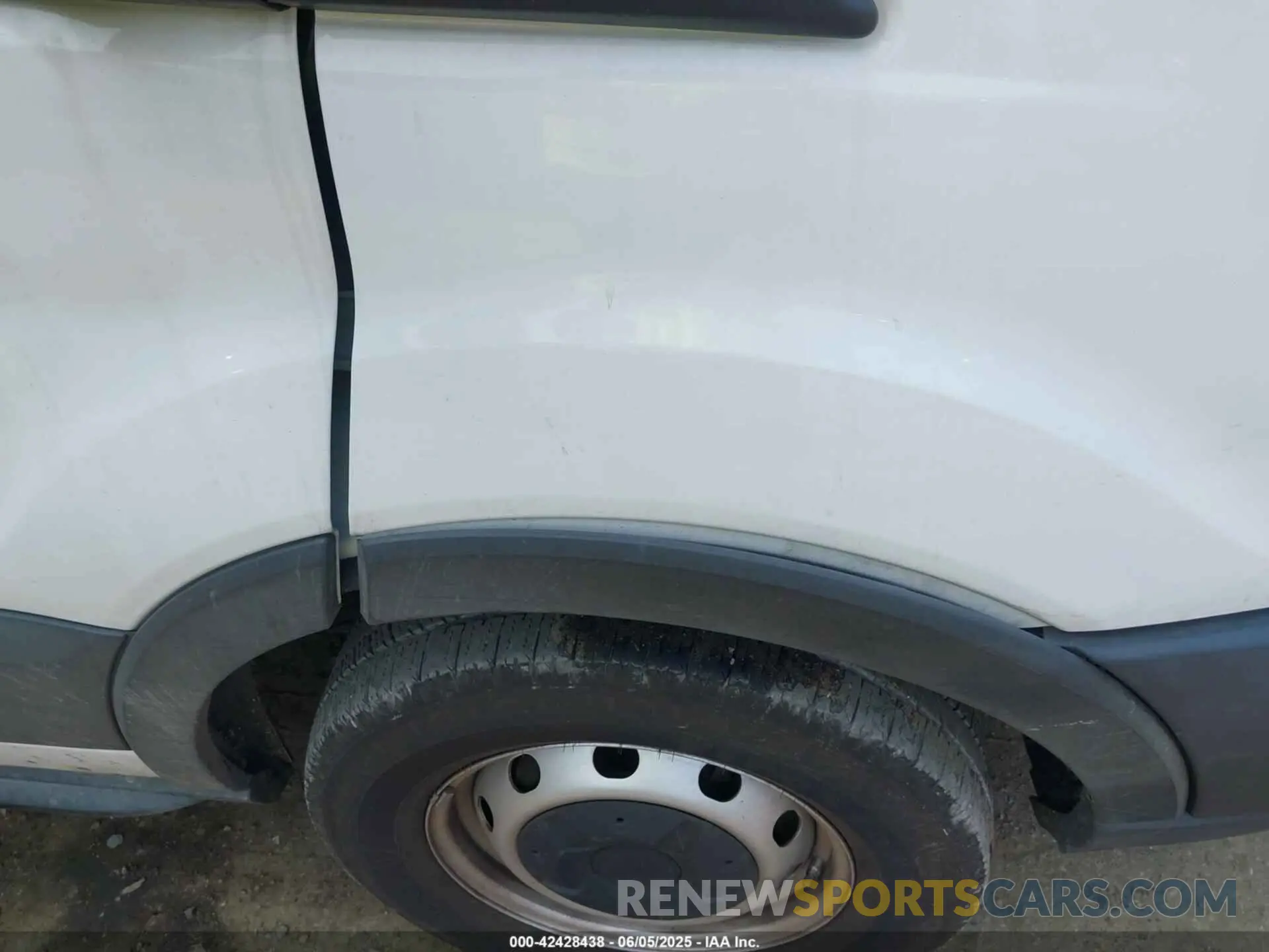 19 Photograph of a damaged car 1FTBR1C85MKA12354 FORD TRANSIT-250 2021