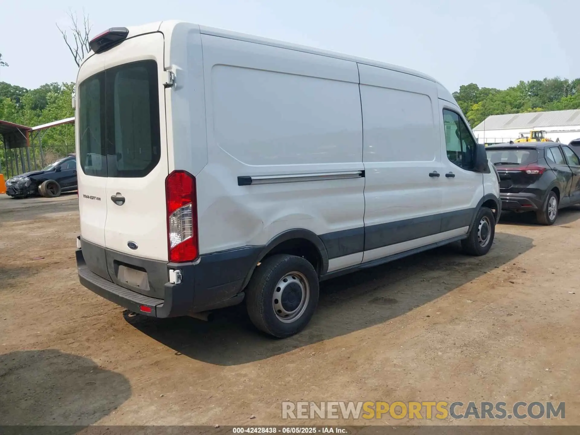 4 Photograph of a damaged car 1FTBR1C85MKA12354 FORD TRANSIT-250 2021