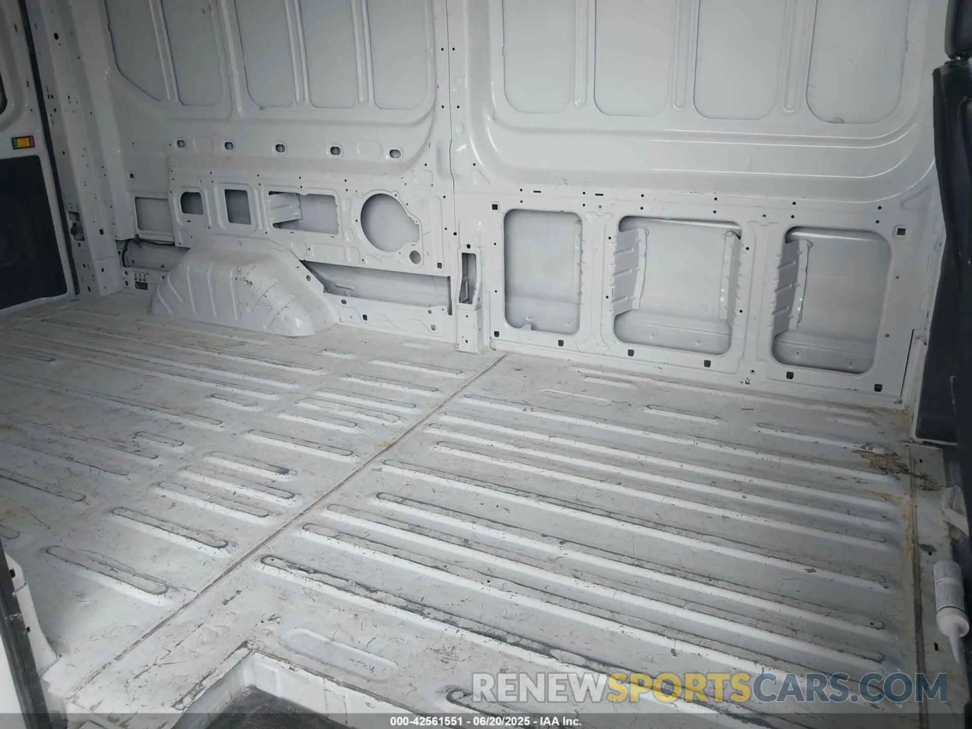 8 Photograph of a damaged car 1FTBR1C86MKA13416 FORD TRANSIT-250 2021