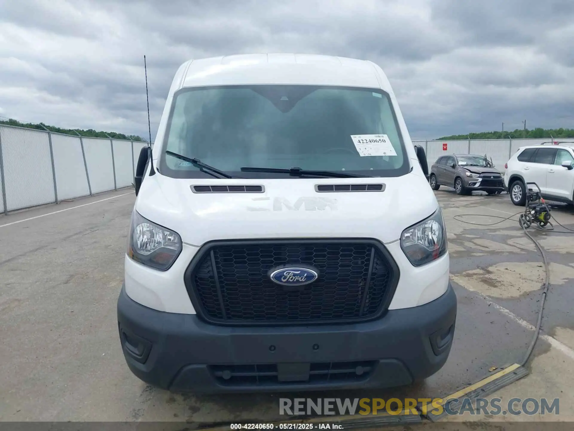 12 Photograph of a damaged car 1FTBR1C87MKA18947 FORD TRANSIT-250 2021