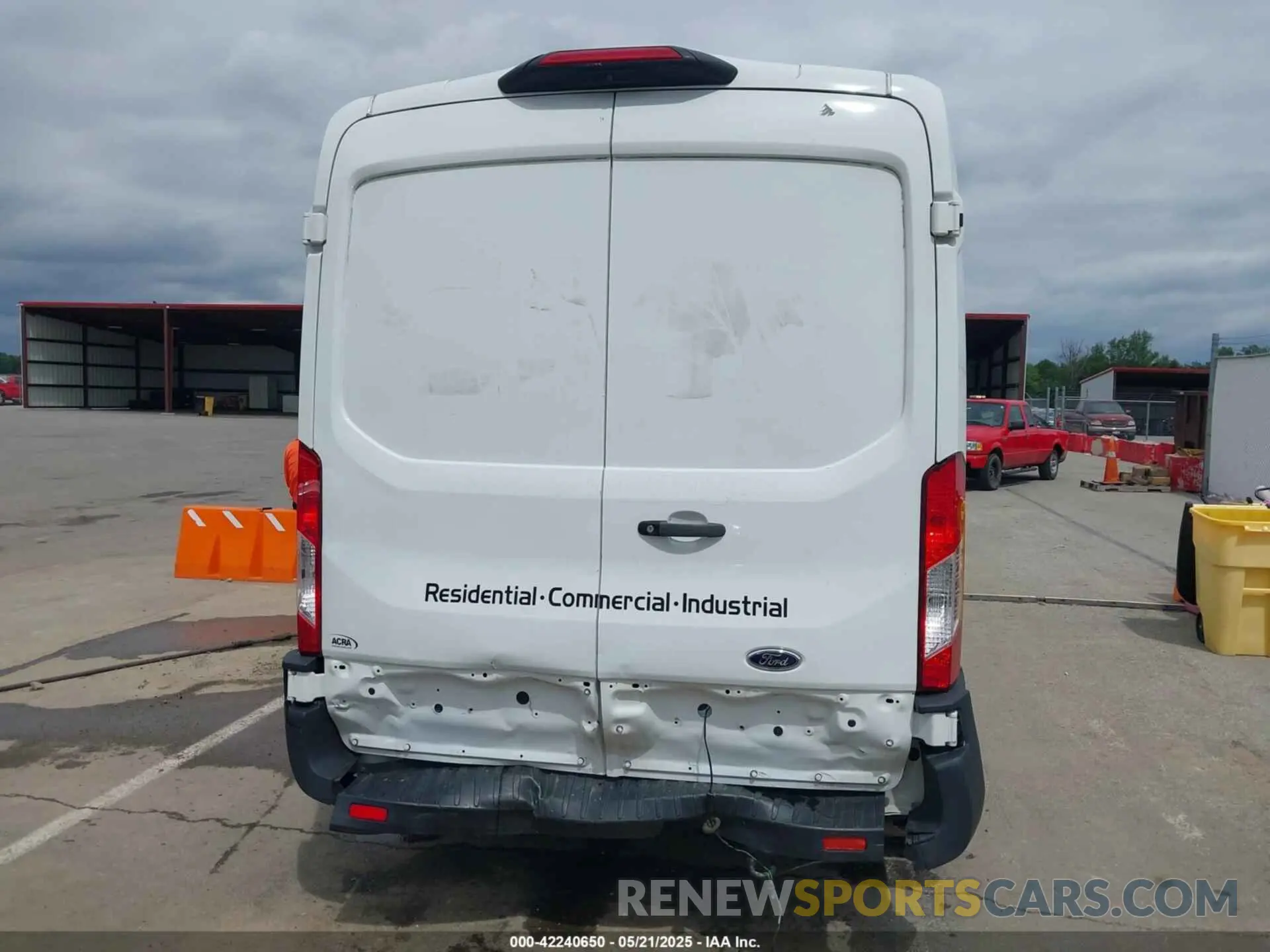 16 Photograph of a damaged car 1FTBR1C87MKA18947 FORD TRANSIT-250 2021