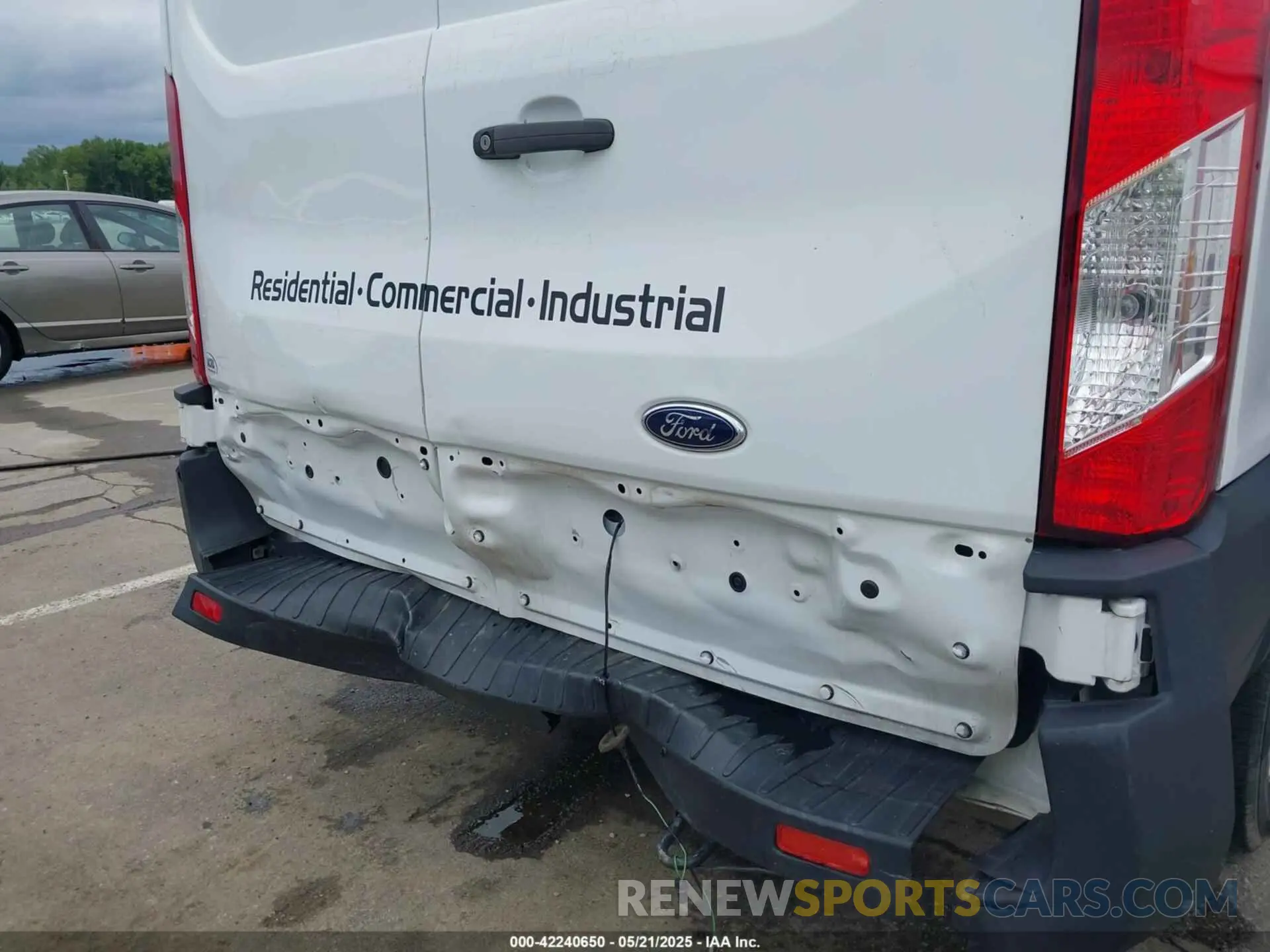 6 Photograph of a damaged car 1FTBR1C87MKA18947 FORD TRANSIT-250 2021
