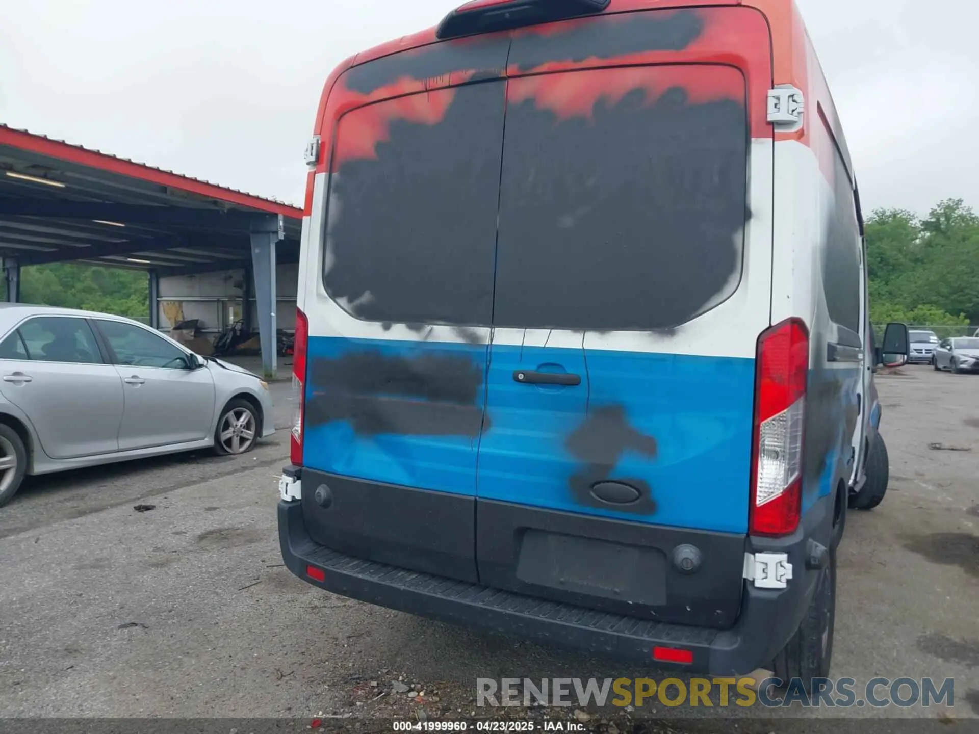 16 Photograph of a damaged car 1FTBR1C87MKA38664 FORD TRANSIT-250 2021