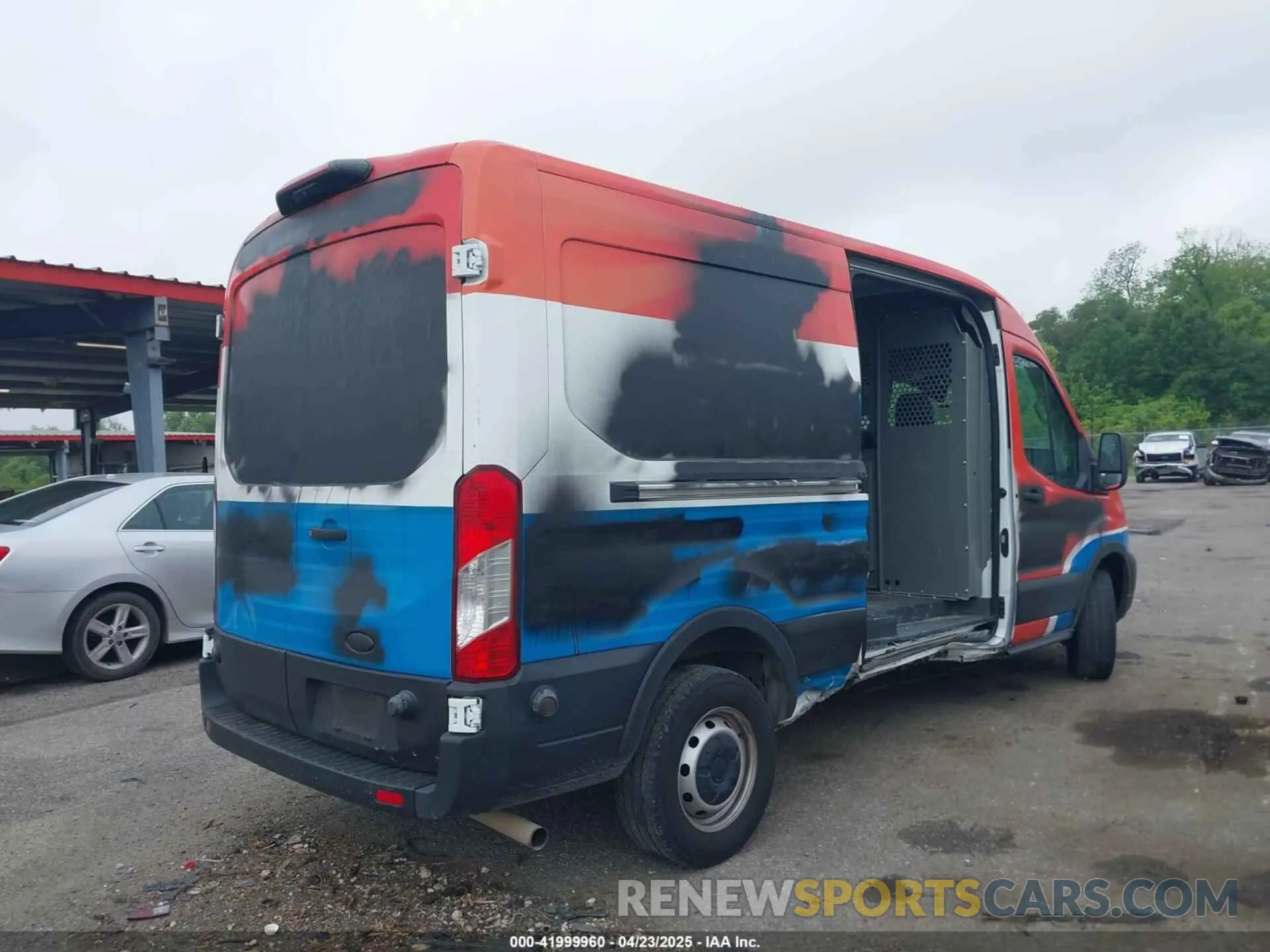4 Photograph of a damaged car 1FTBR1C87MKA38664 FORD TRANSIT-250 2021