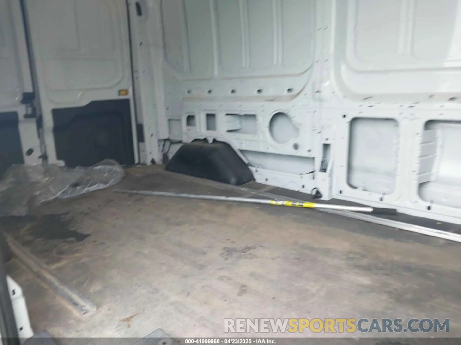 8 Photograph of a damaged car 1FTBR1C87MKA38664 FORD TRANSIT-250 2021