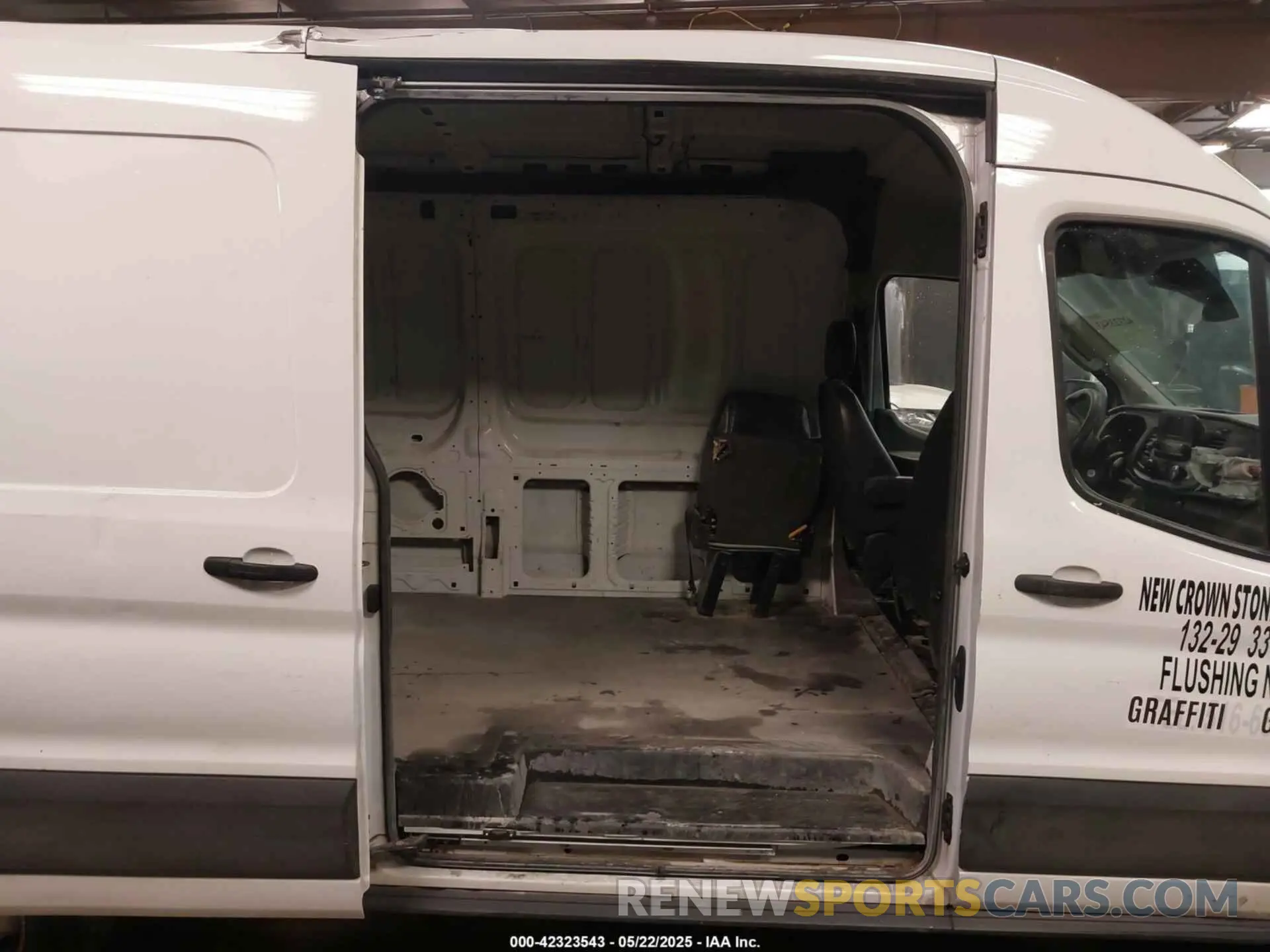 8 Photograph of a damaged car 1FTBR1C8XMKA10485 FORD TRANSIT-250 2021
