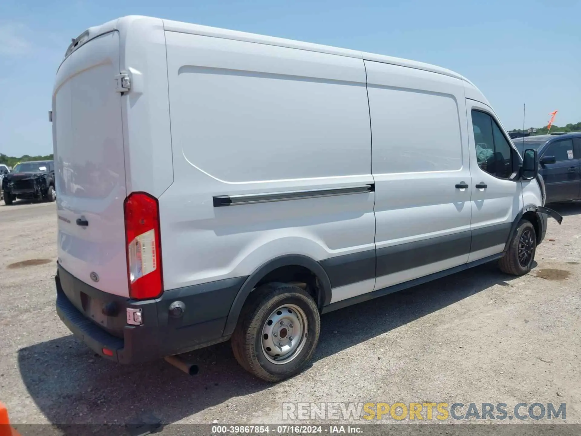 4 Photograph of a damaged car 1FTBR1CG9MKA94337 FORD TRANSIT-250 2021