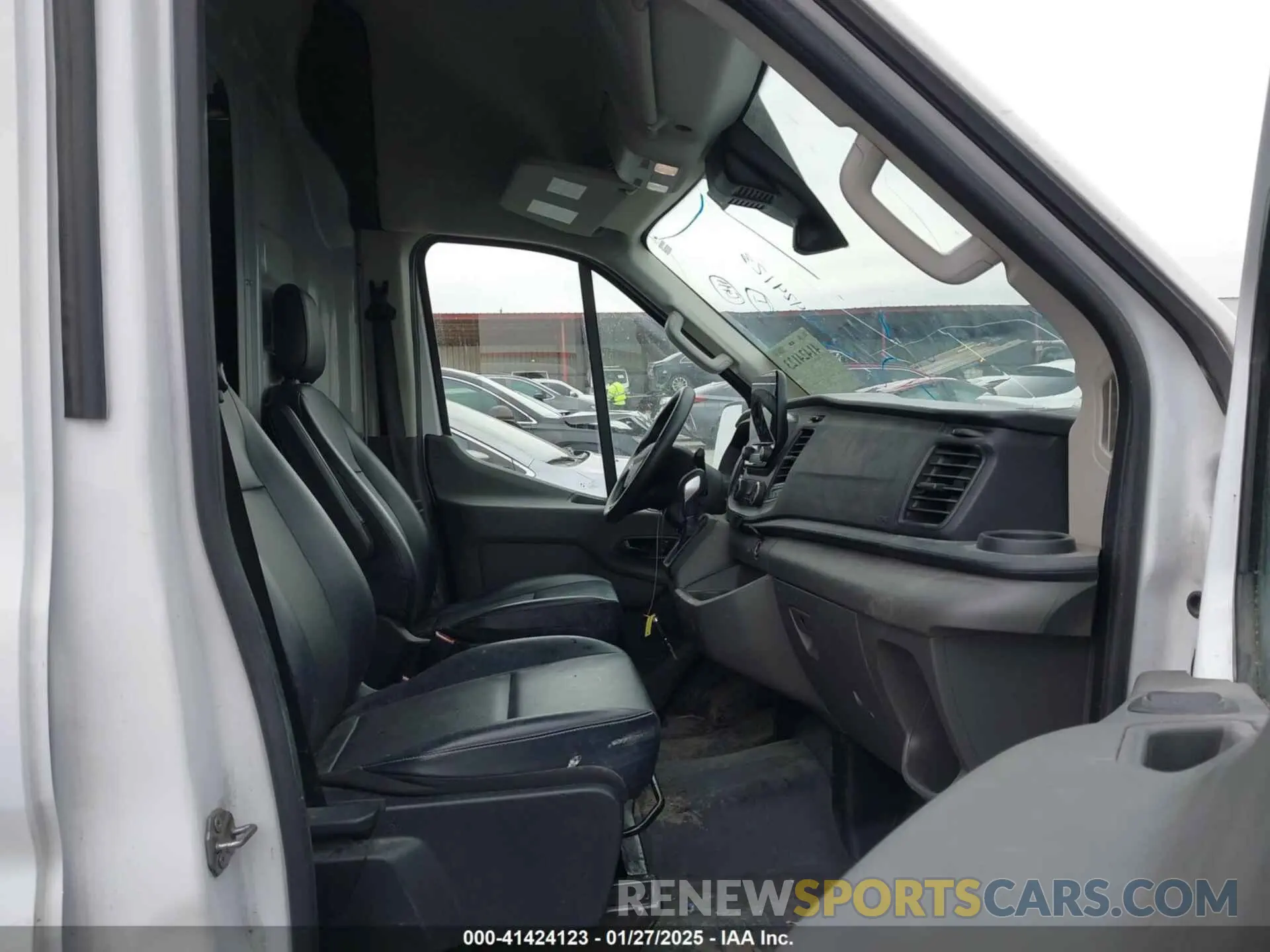 5 Photograph of a damaged car 1FTBR1X82MKA98734 FORD TRANSIT-250 2021
