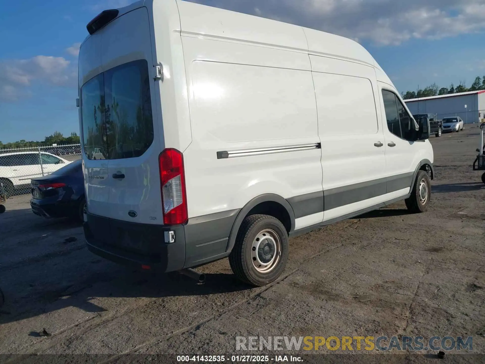 4 Photograph of a damaged car 1FTBR1X87MKA50288 FORD TRANSIT-250 2021