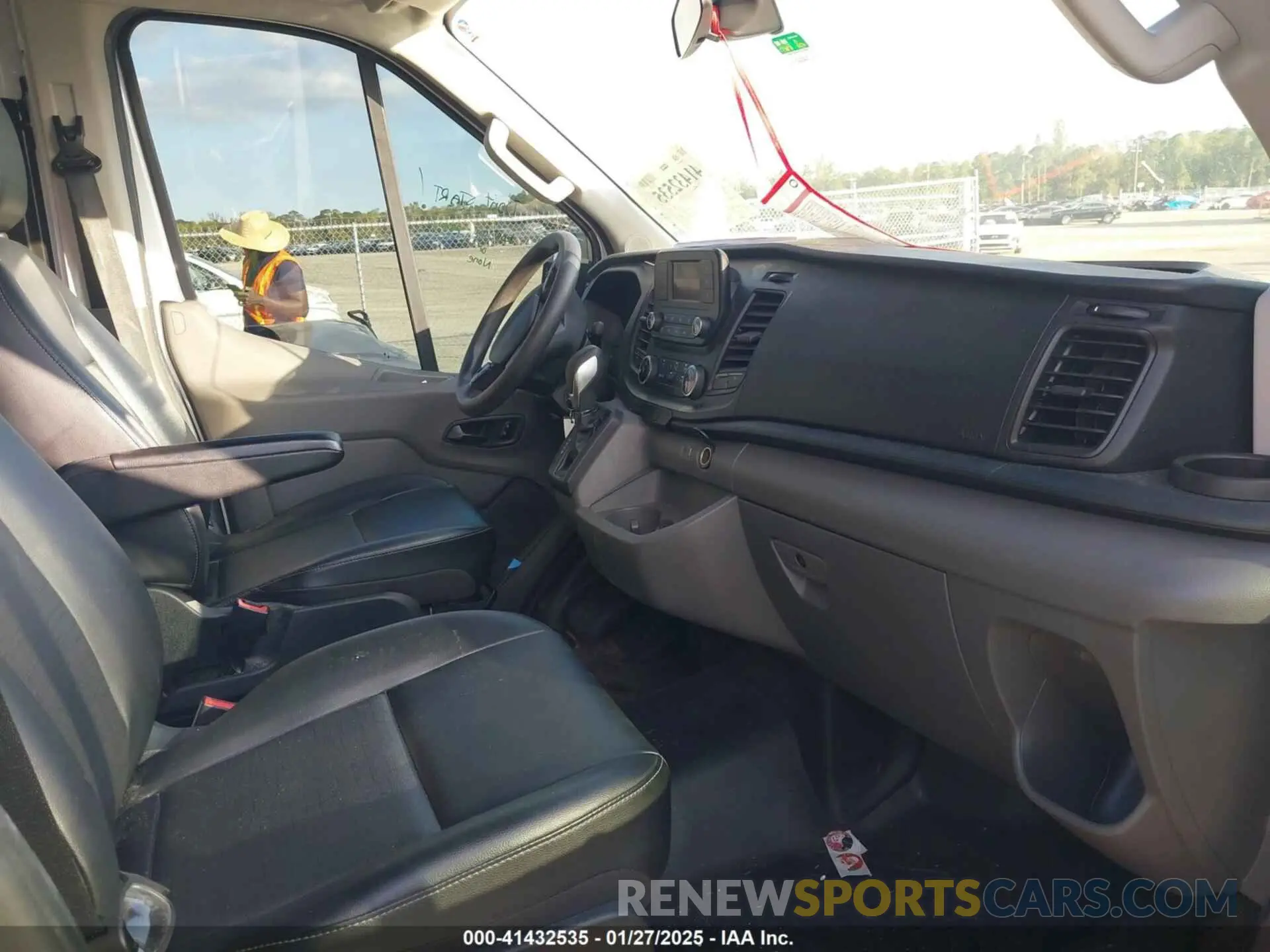 5 Photograph of a damaged car 1FTBR1X87MKA50288 FORD TRANSIT-250 2021