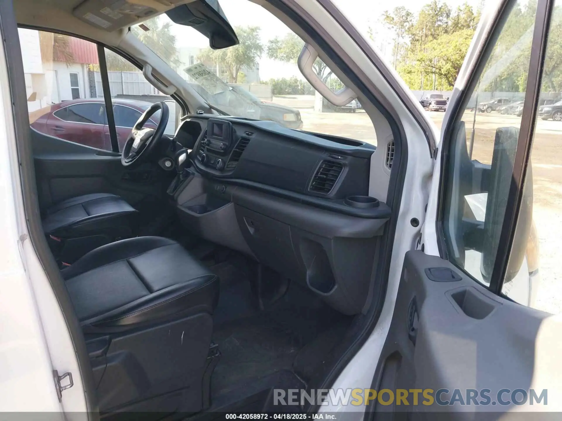 5 Photograph of a damaged car 1FTBR1Y82MKA53386 FORD TRANSIT-250 2021