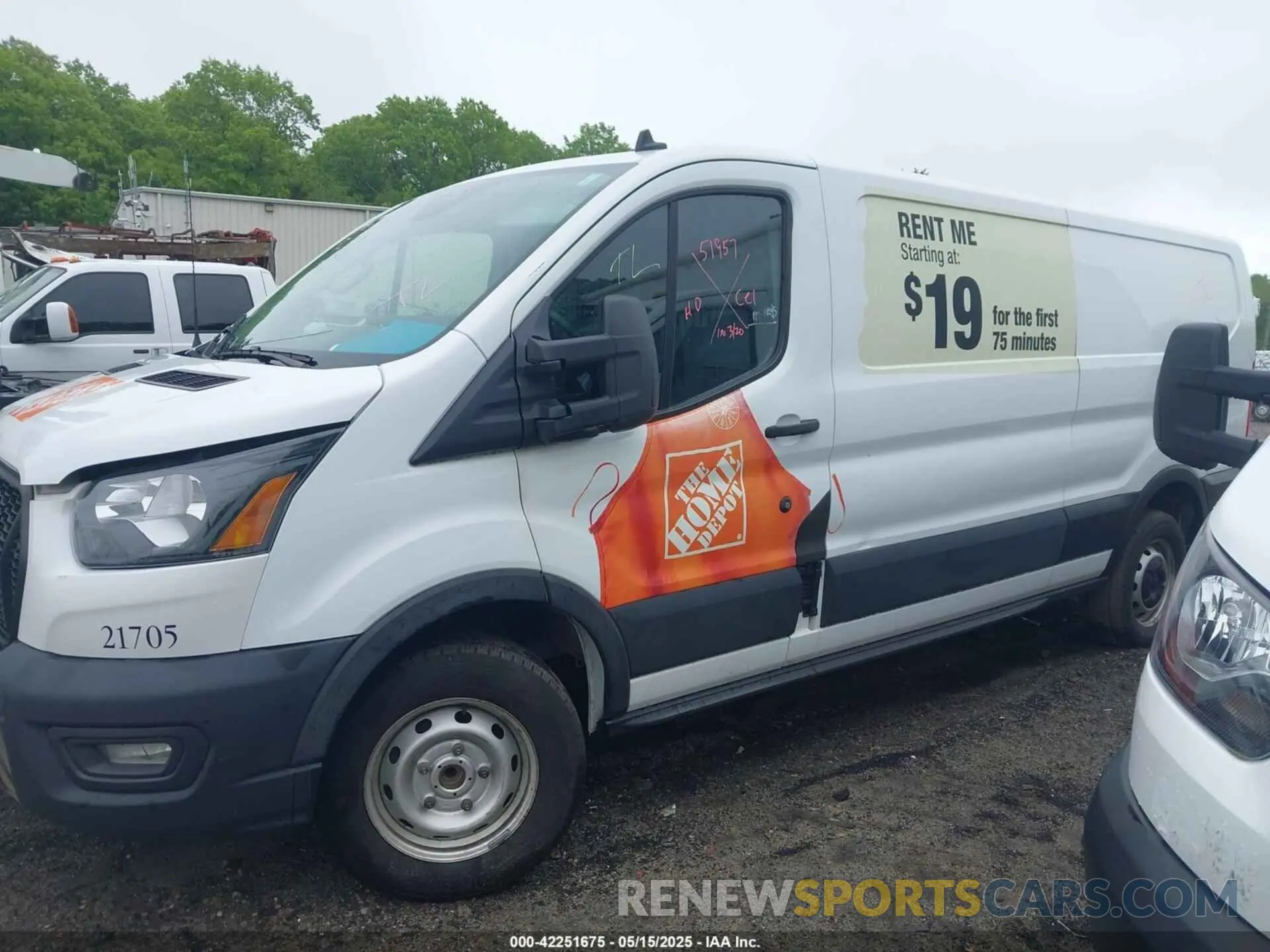 13 Photograph of a damaged car 1FTBR1Y87MKA76372 FORD TRANSIT-250 2021